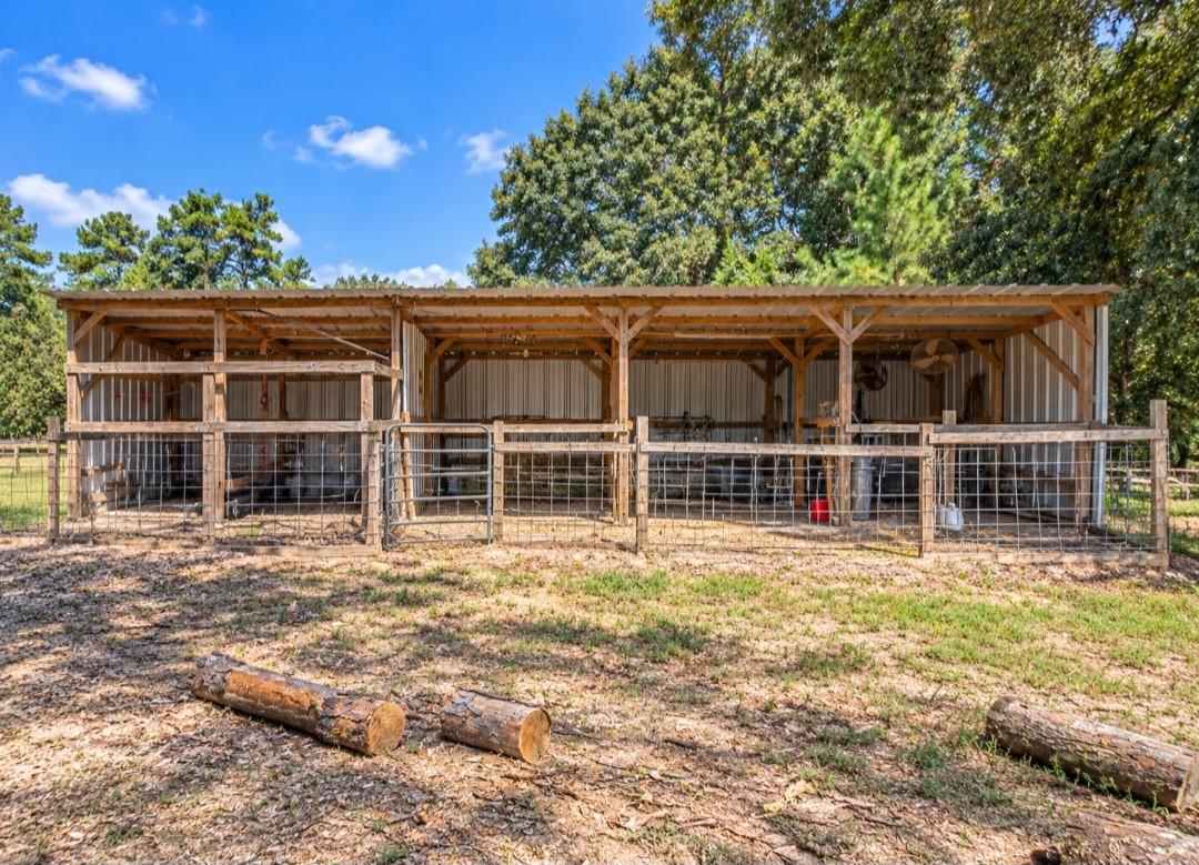 main property photo 32