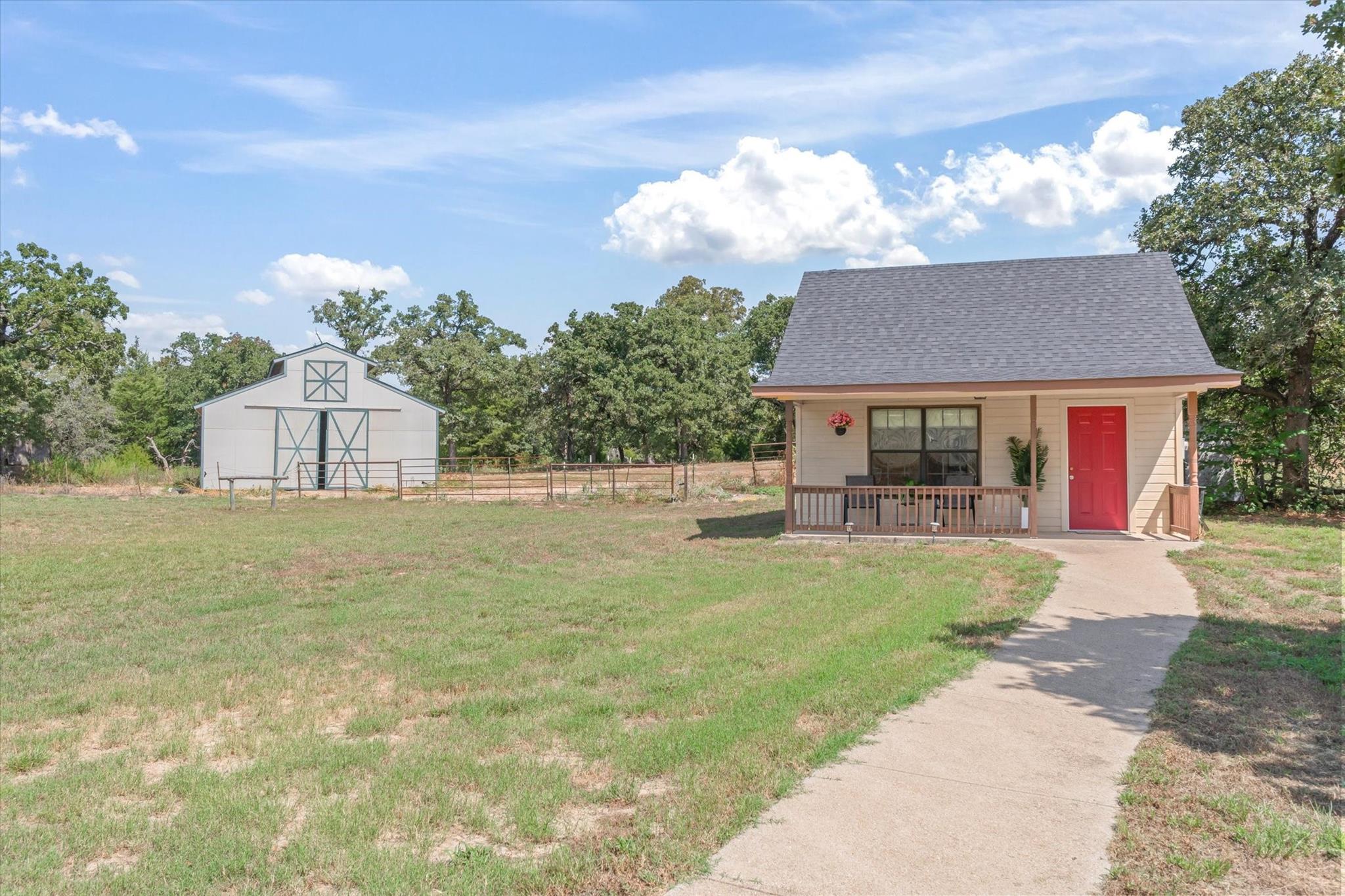 main property photo 35