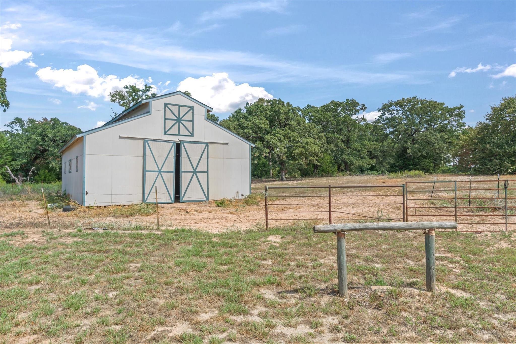 main property photo 39