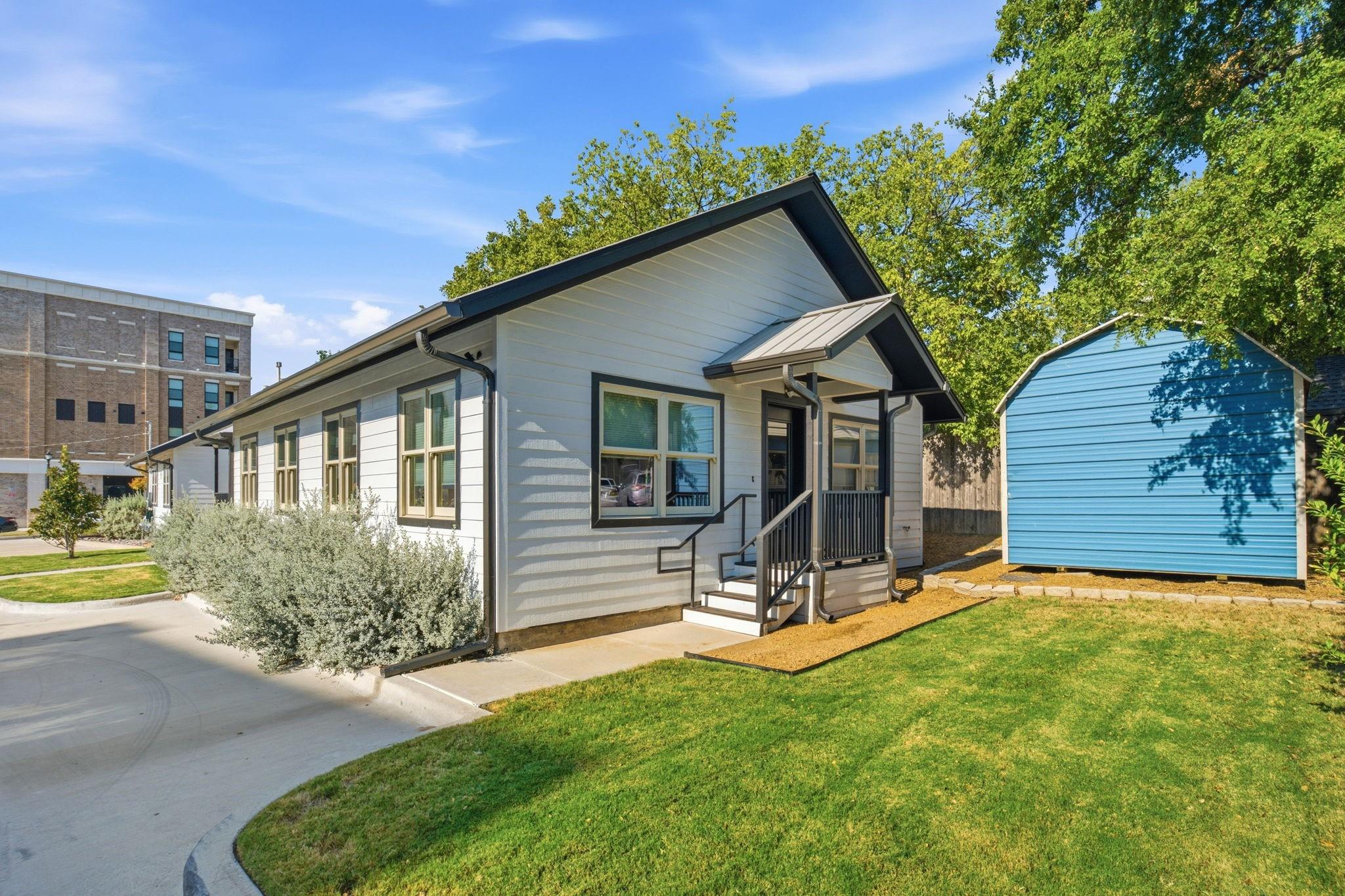 main property photo 37