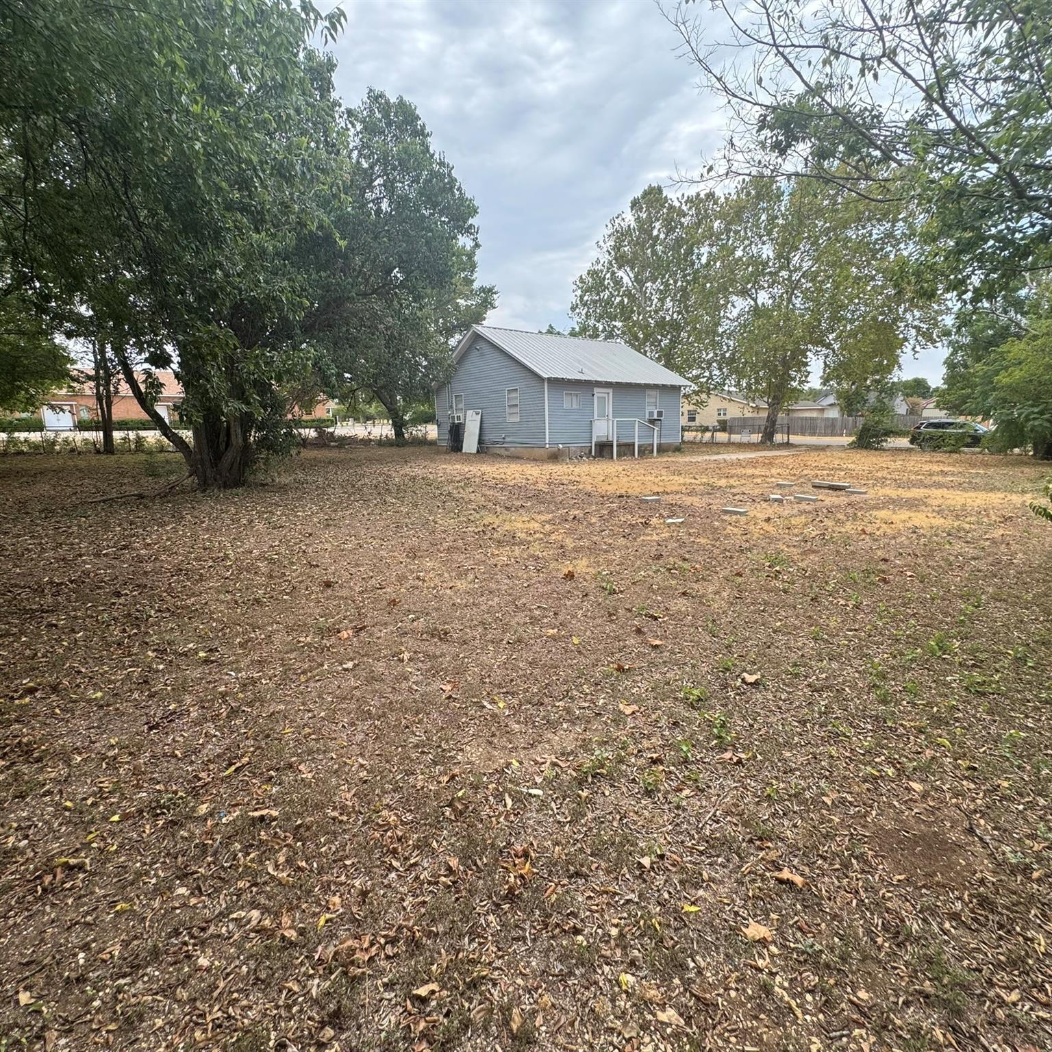 main property photo 26