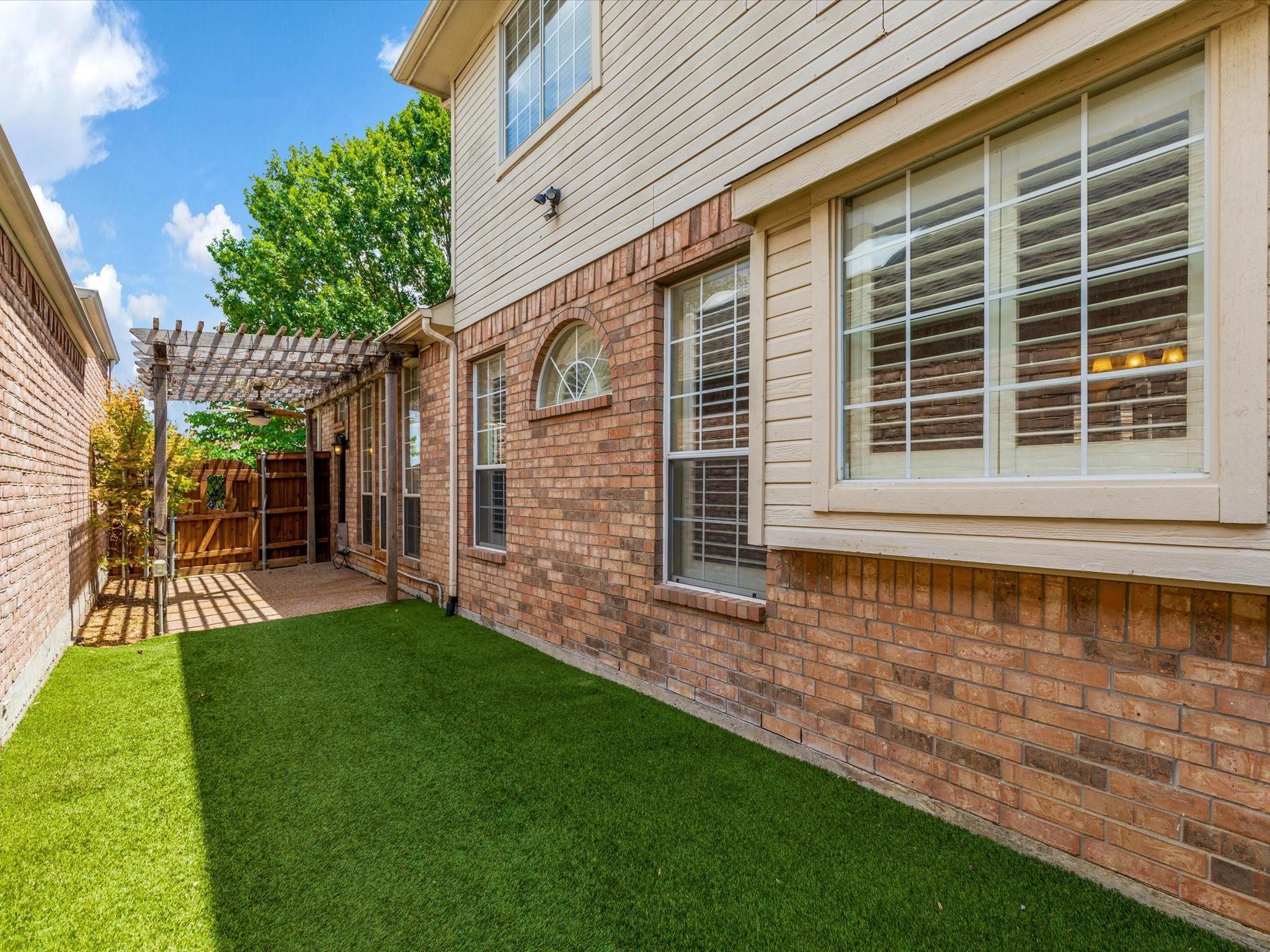 main property photo 36