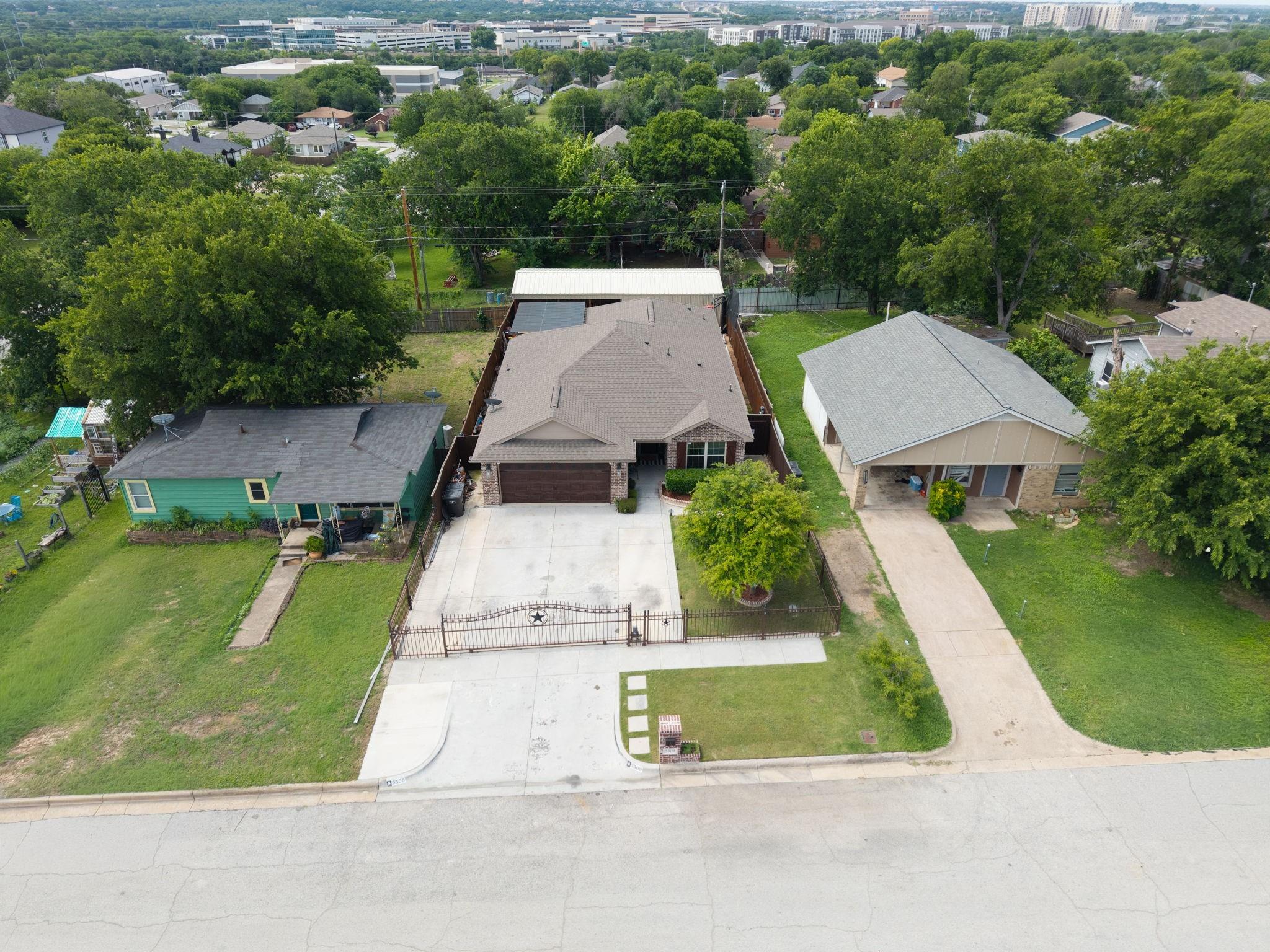 main property photo 25