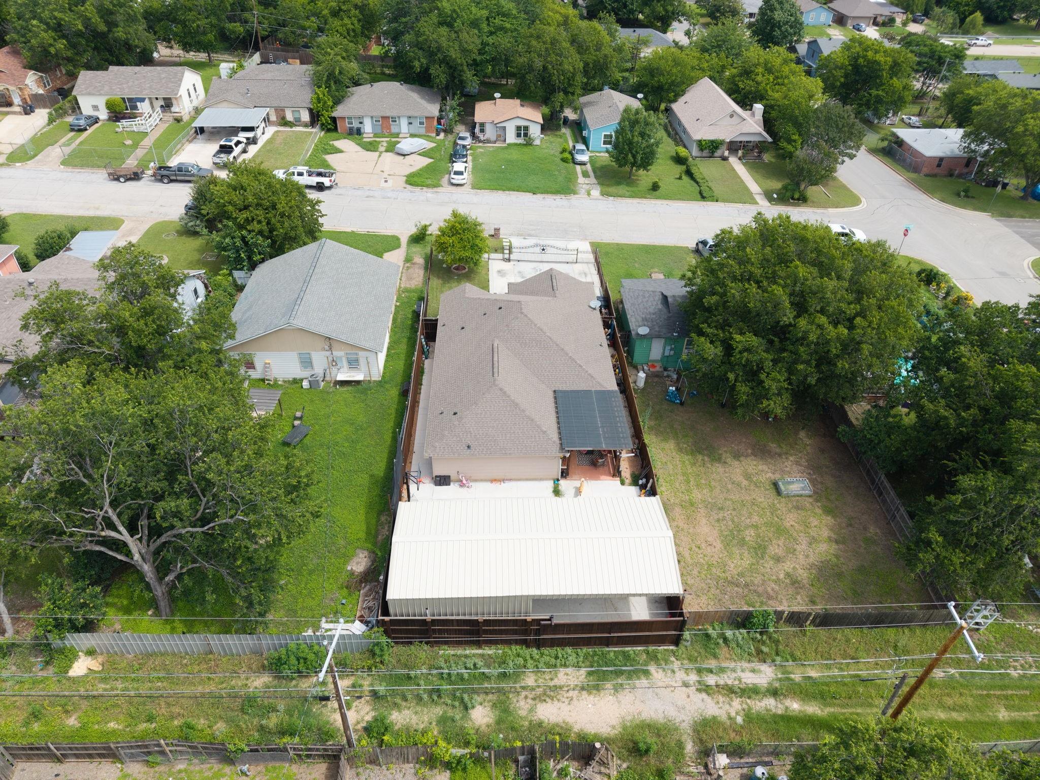 main property photo 27
