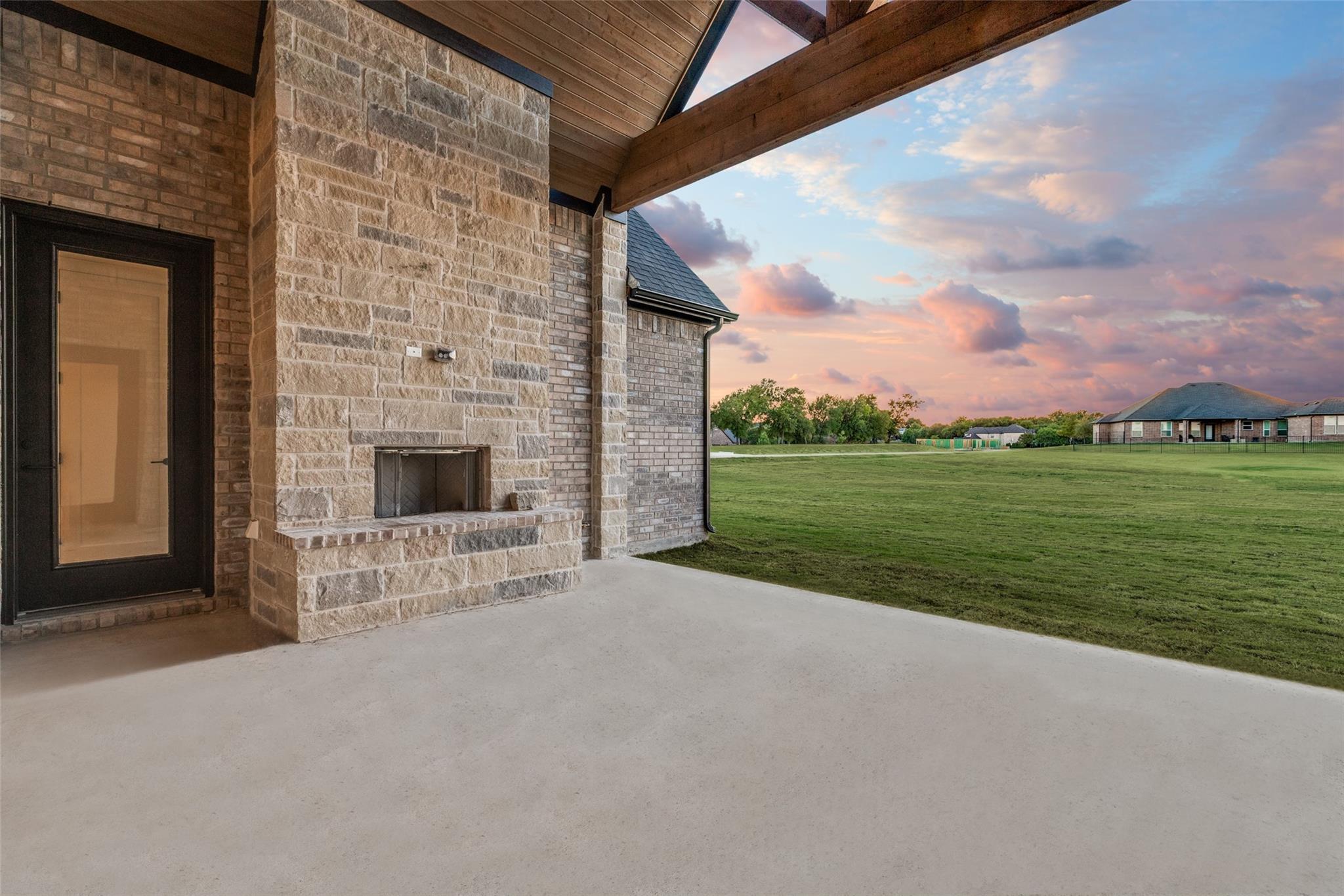 main property photo 22