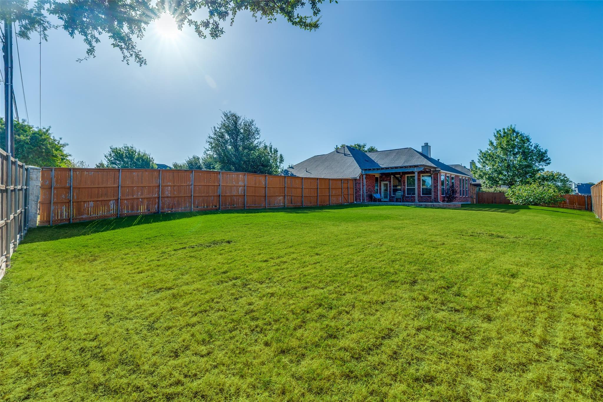 main property photo 23