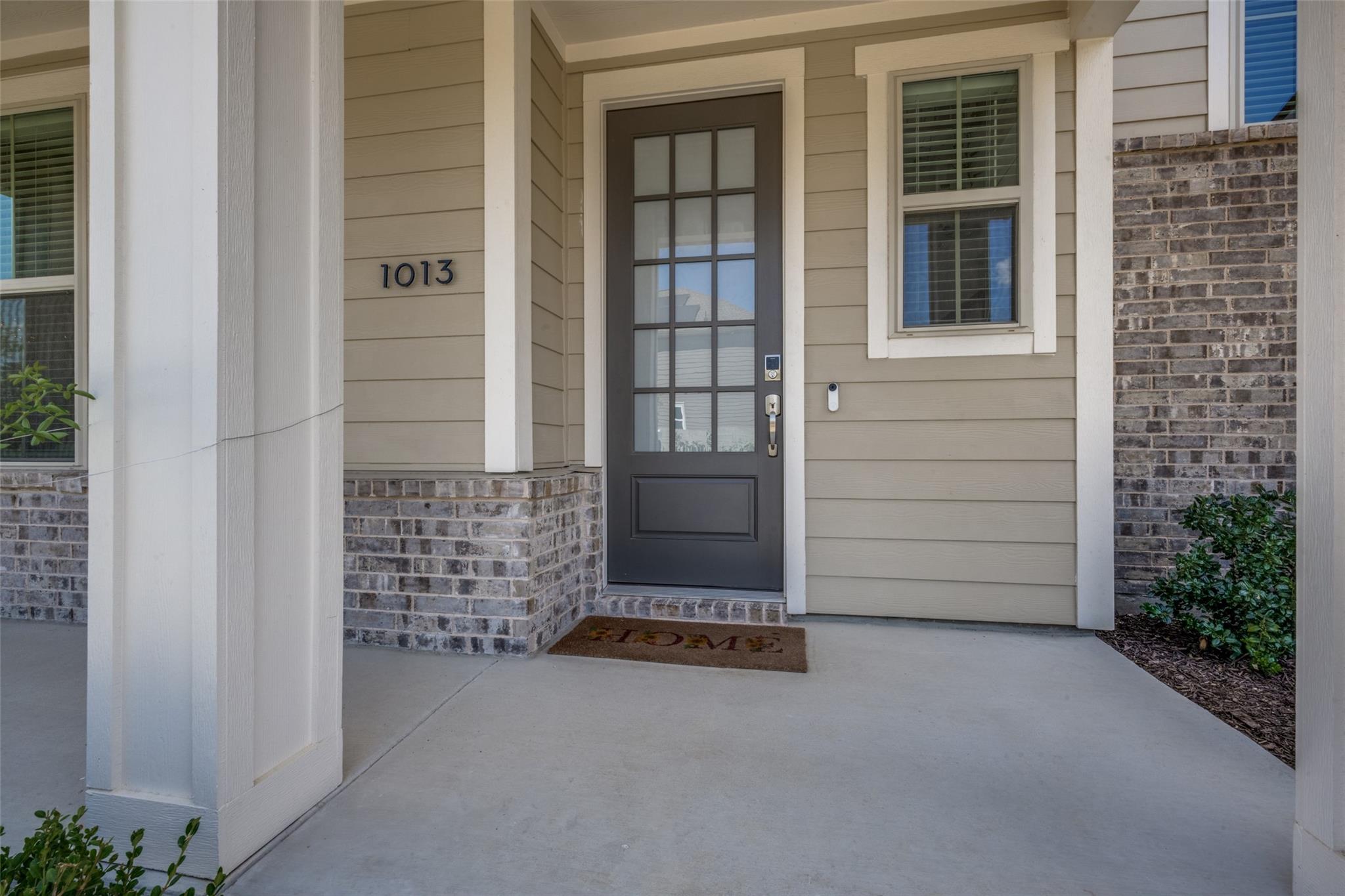 main property photo 28