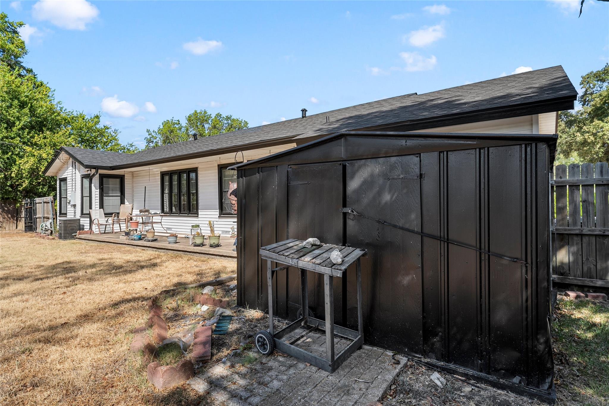 main property photo 31