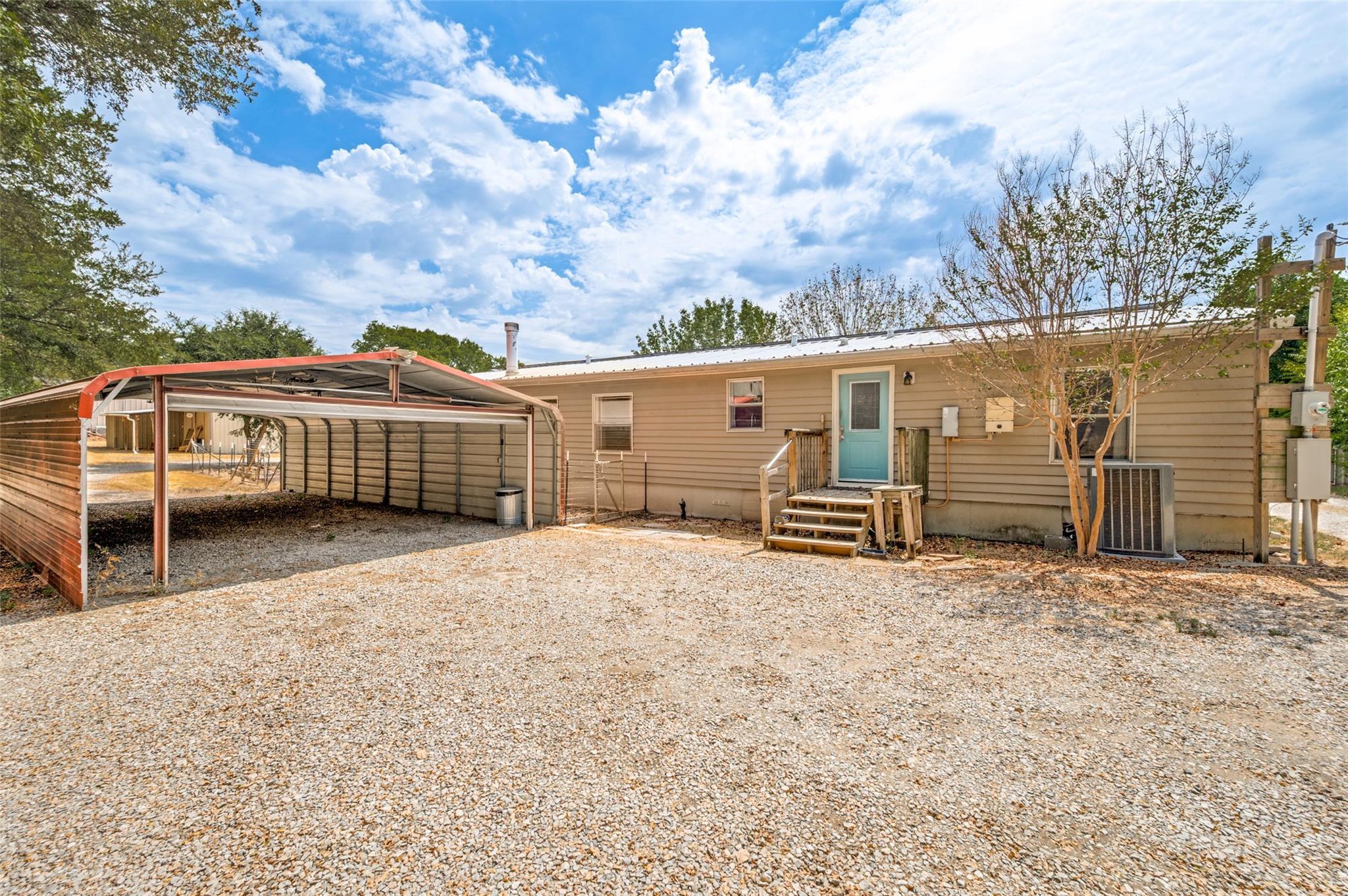main property photo 24