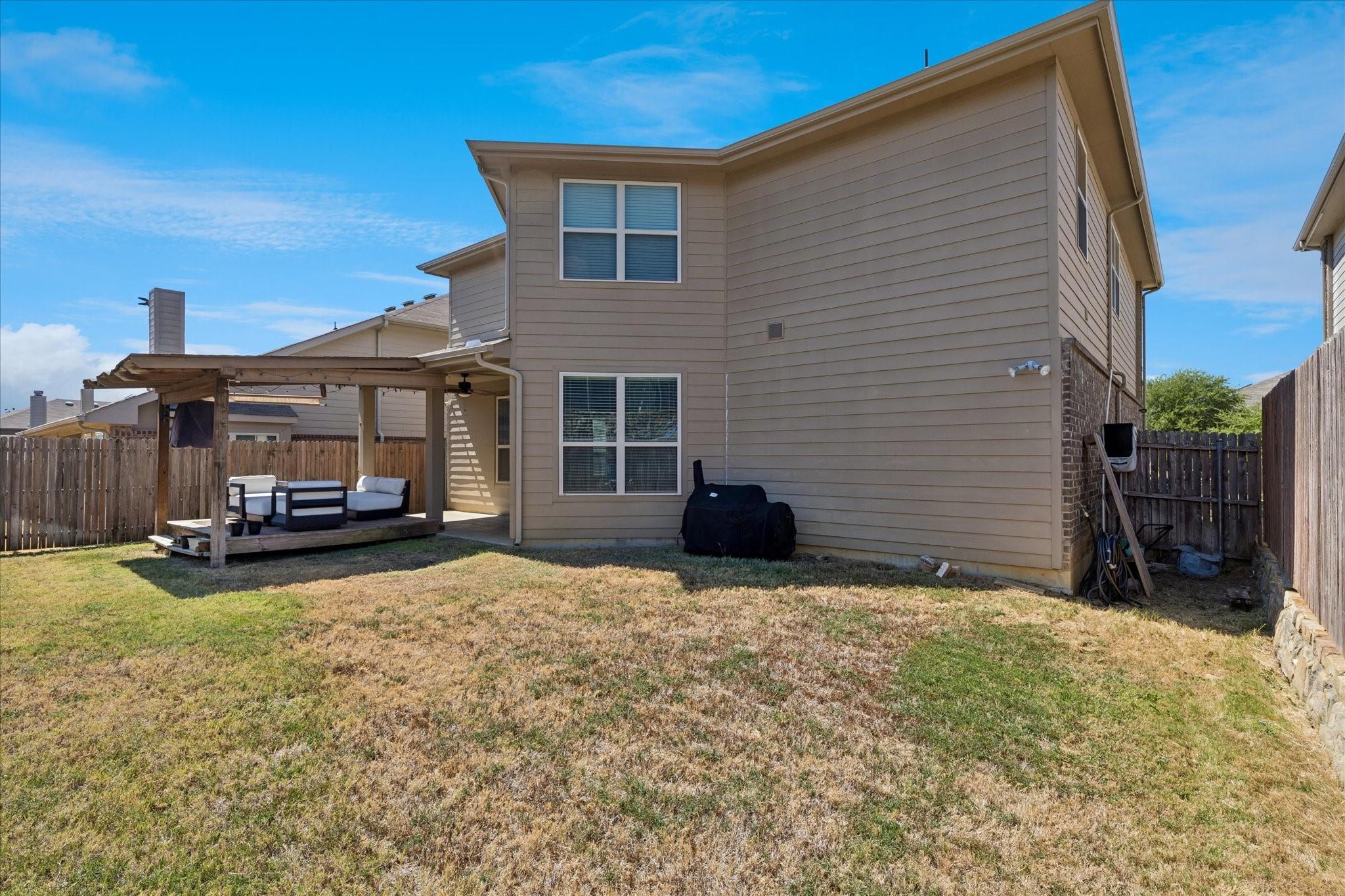 main property photo 30