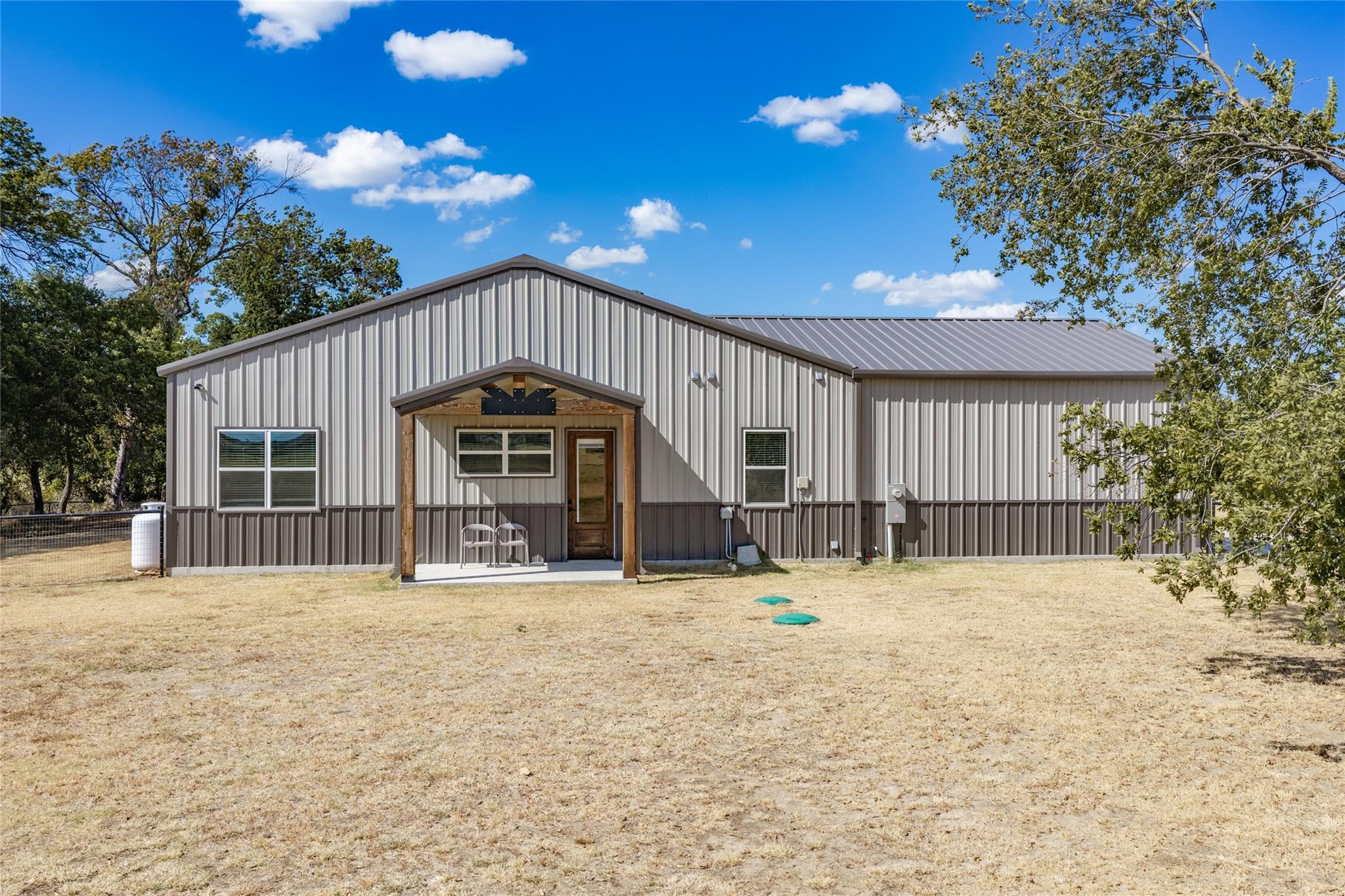 main property photo 32