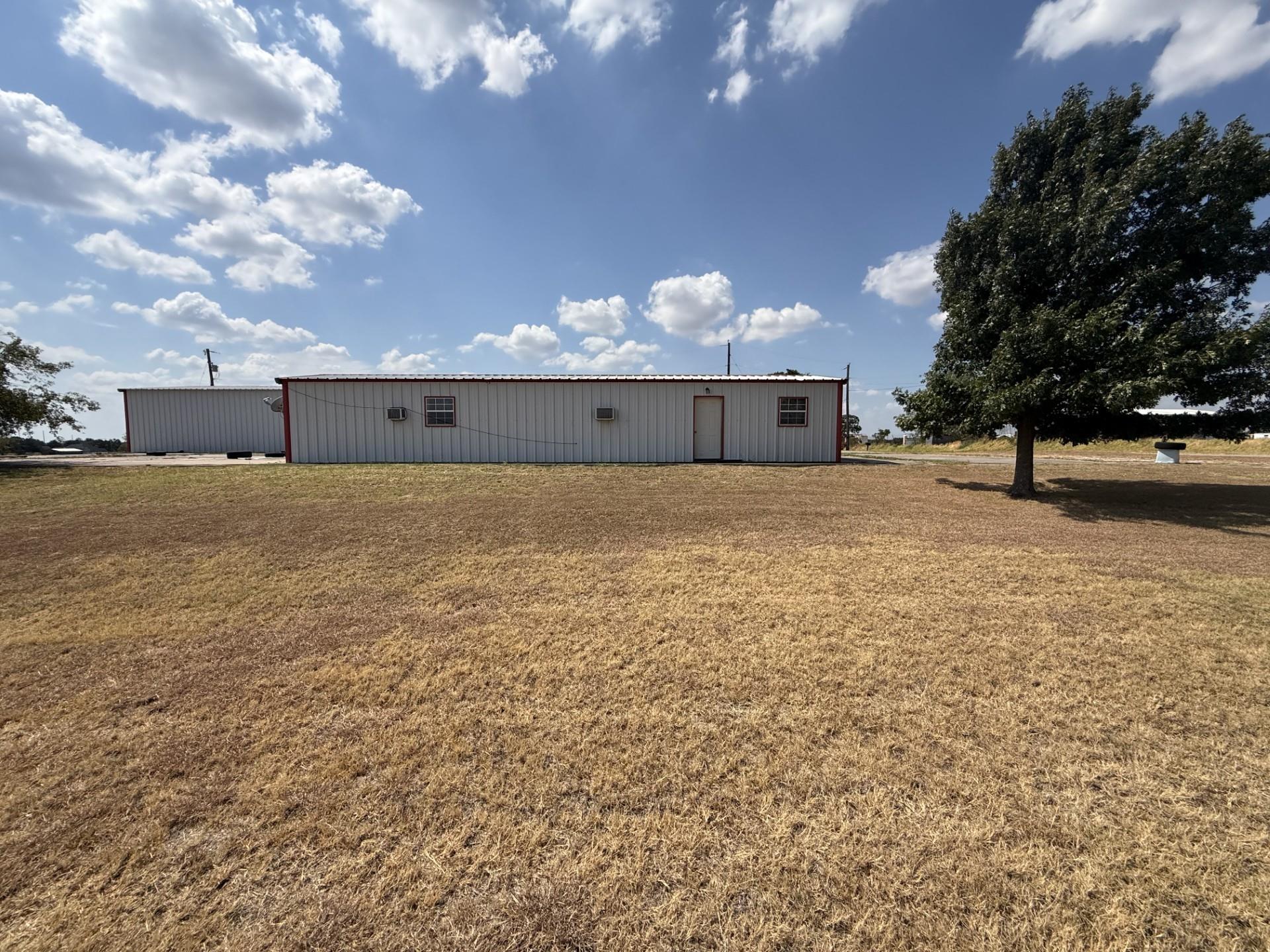 main property photo 15