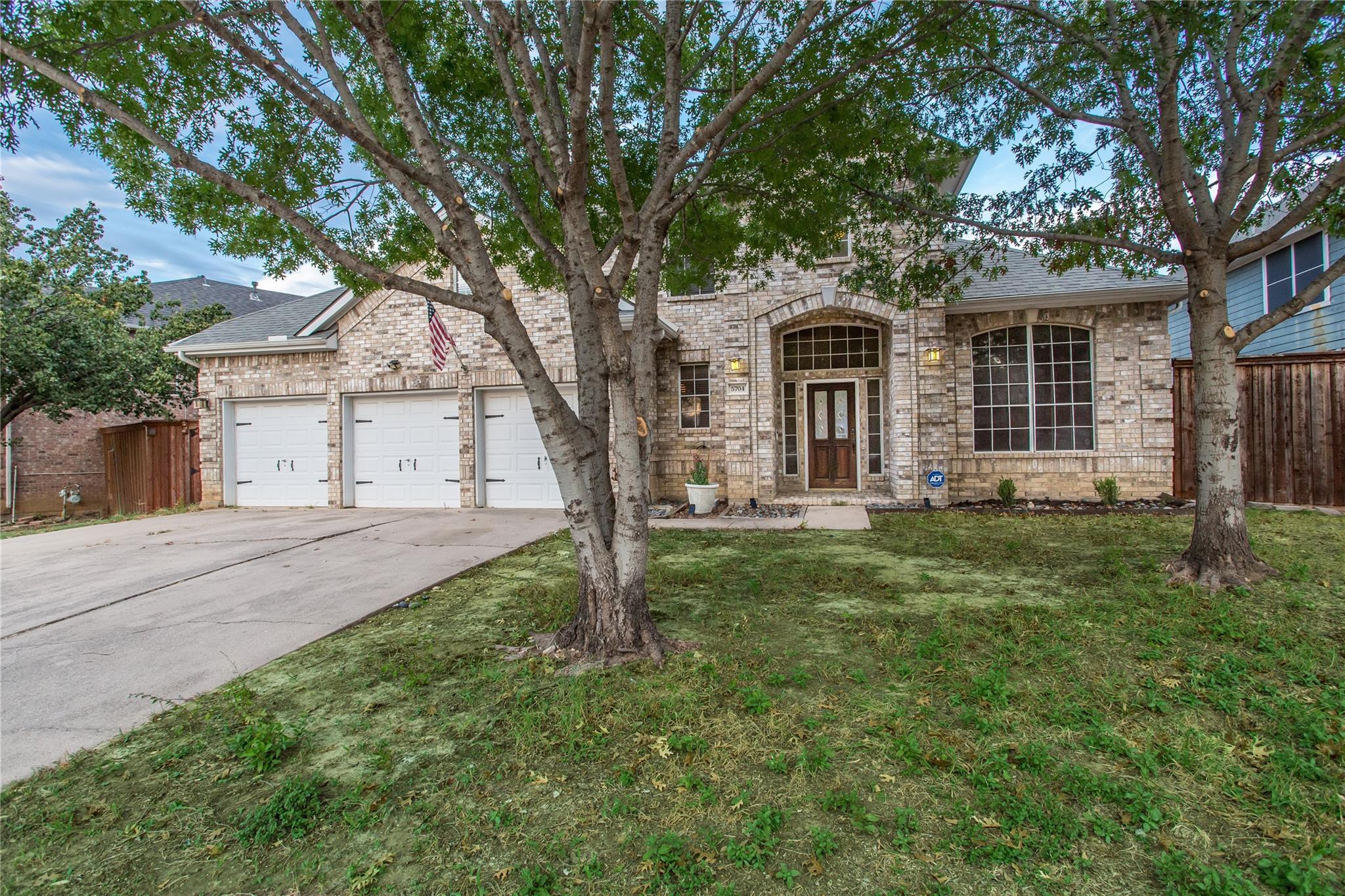 main property photo 1