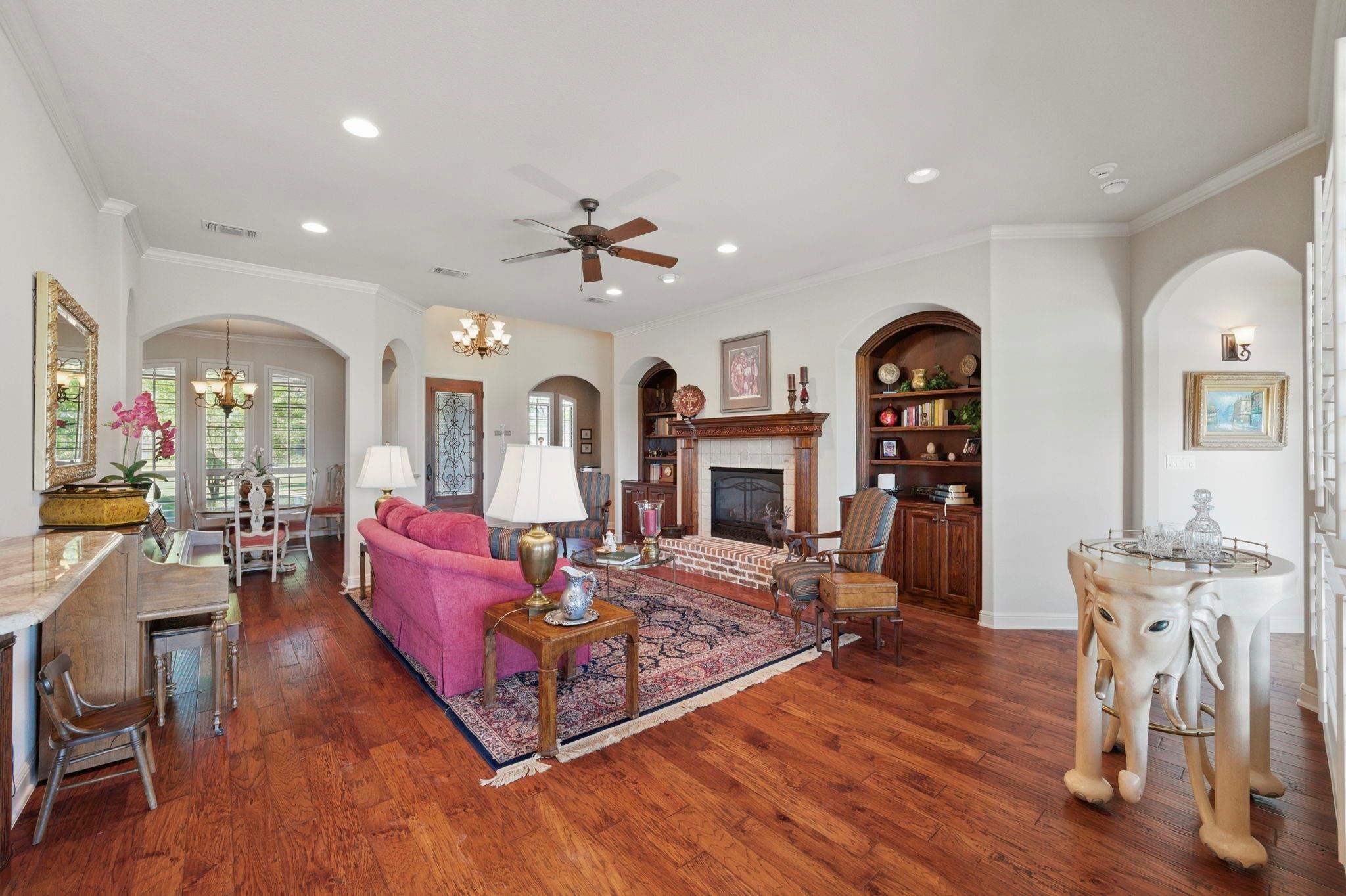 main property photo 12
