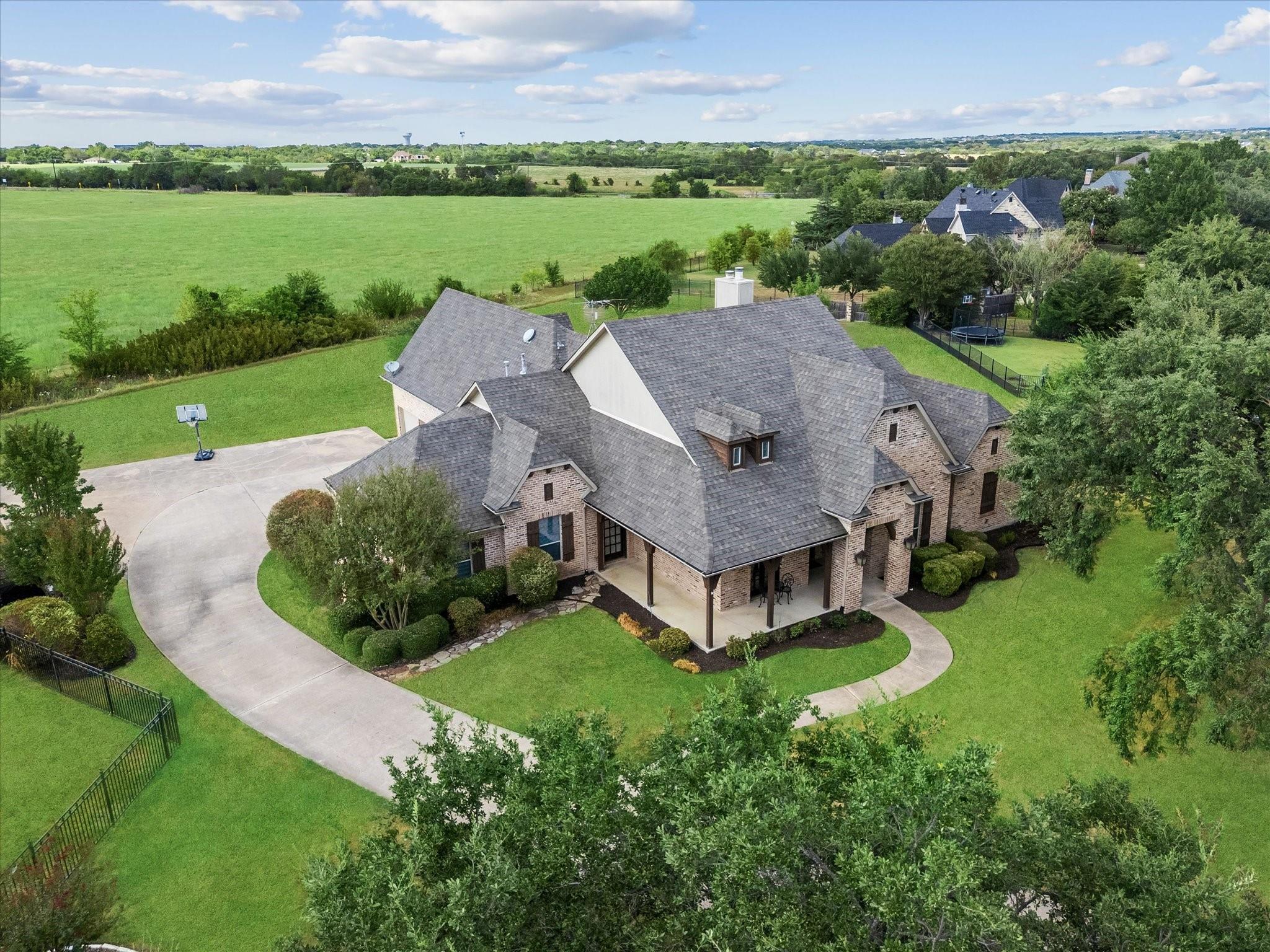 main property photo 31