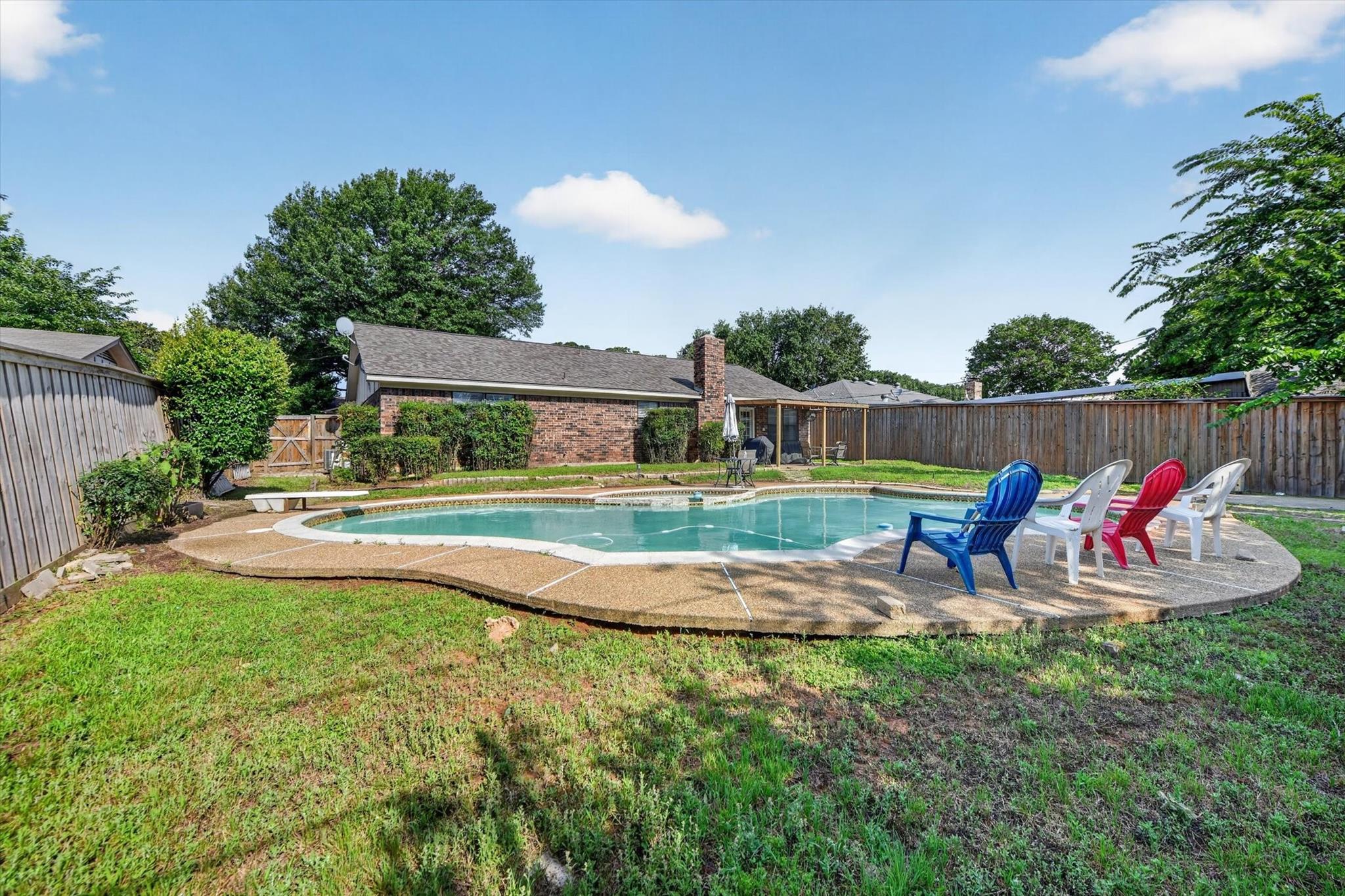 main property photo 27