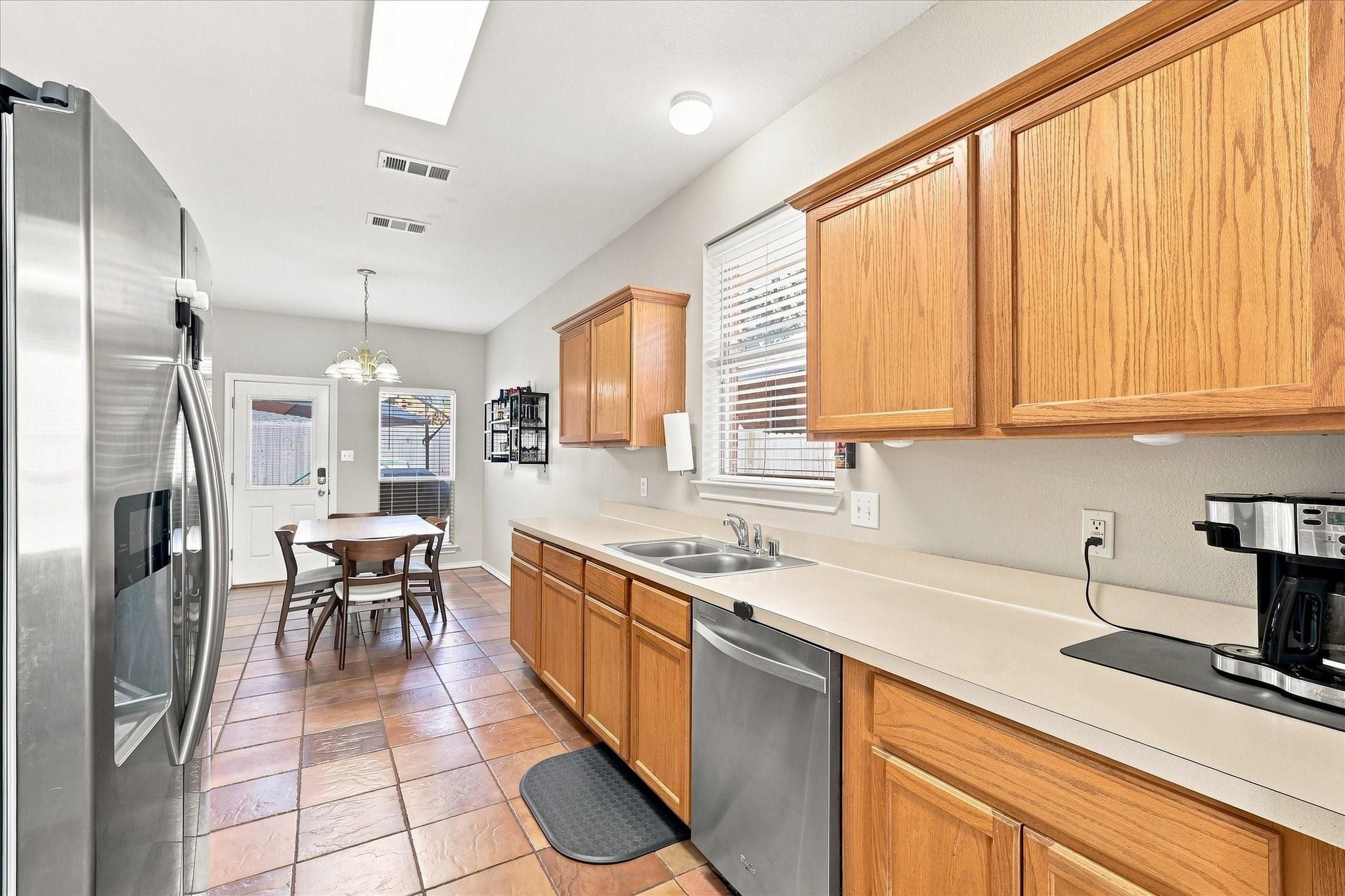 main property photo 10