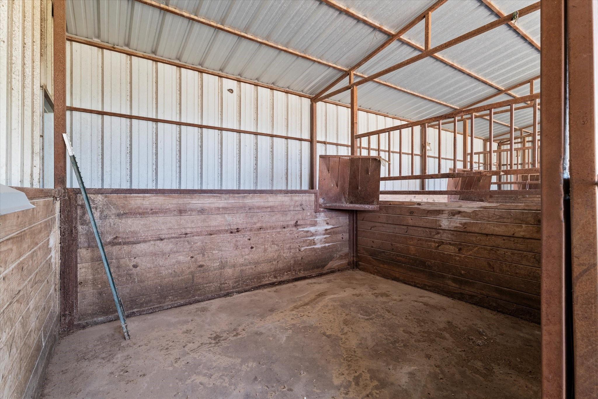 main property photo 17