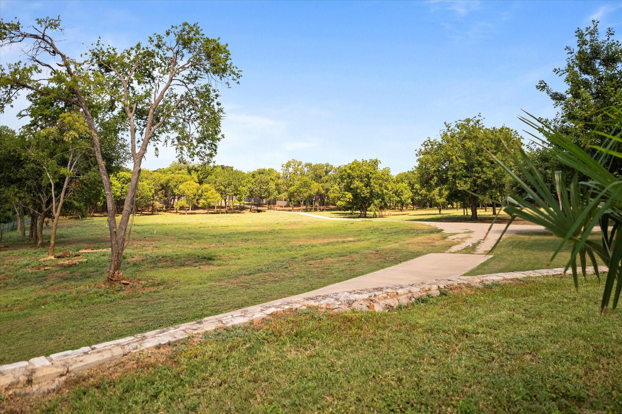 main property photo 18