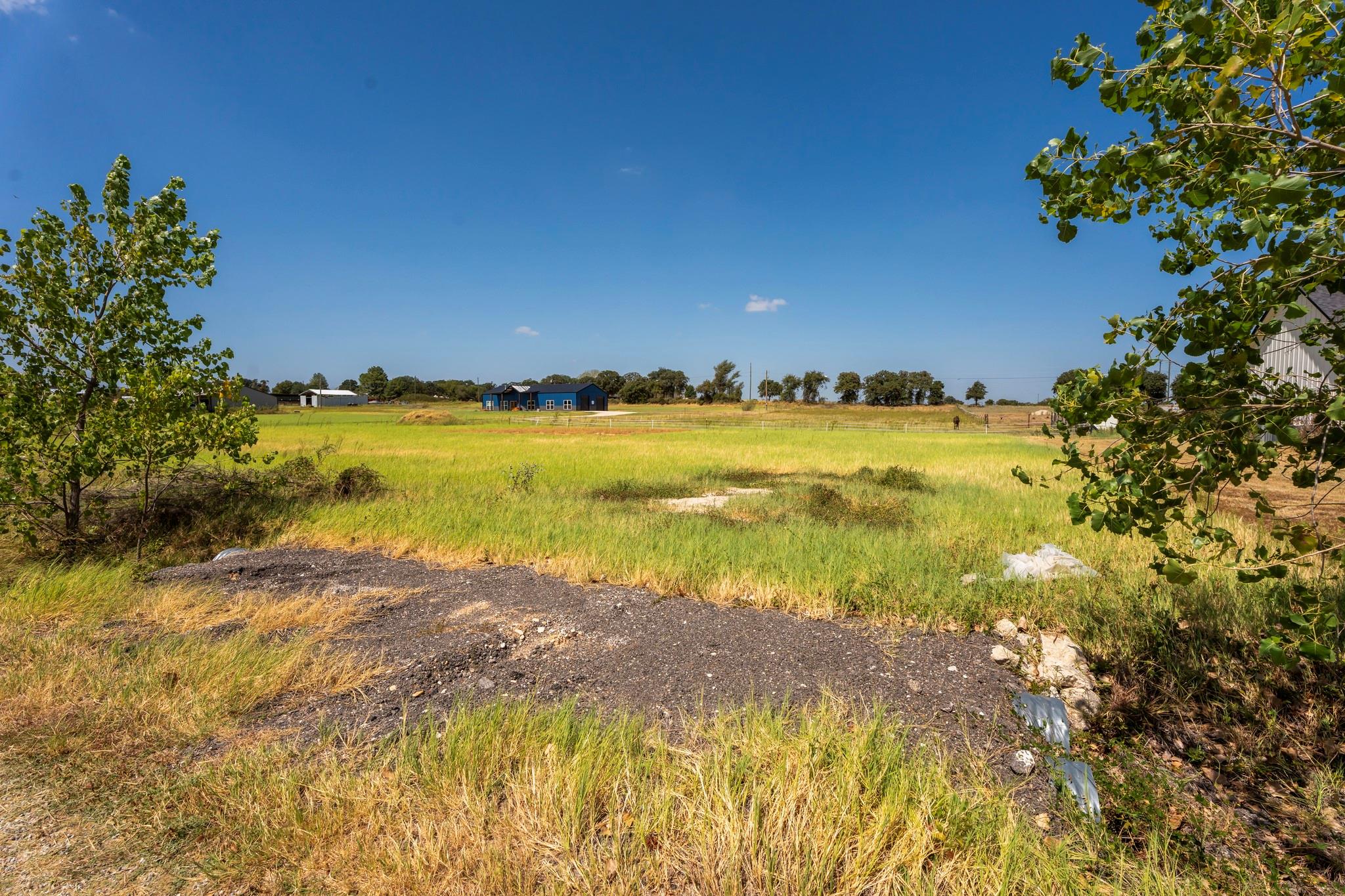 main property photo 3