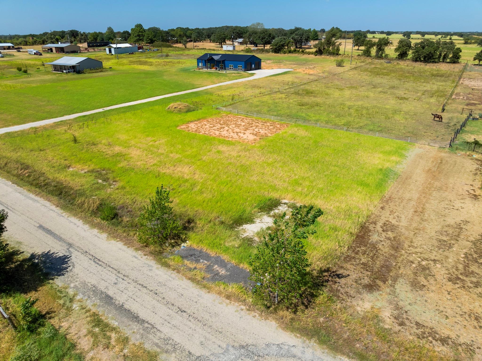 main property photo 4