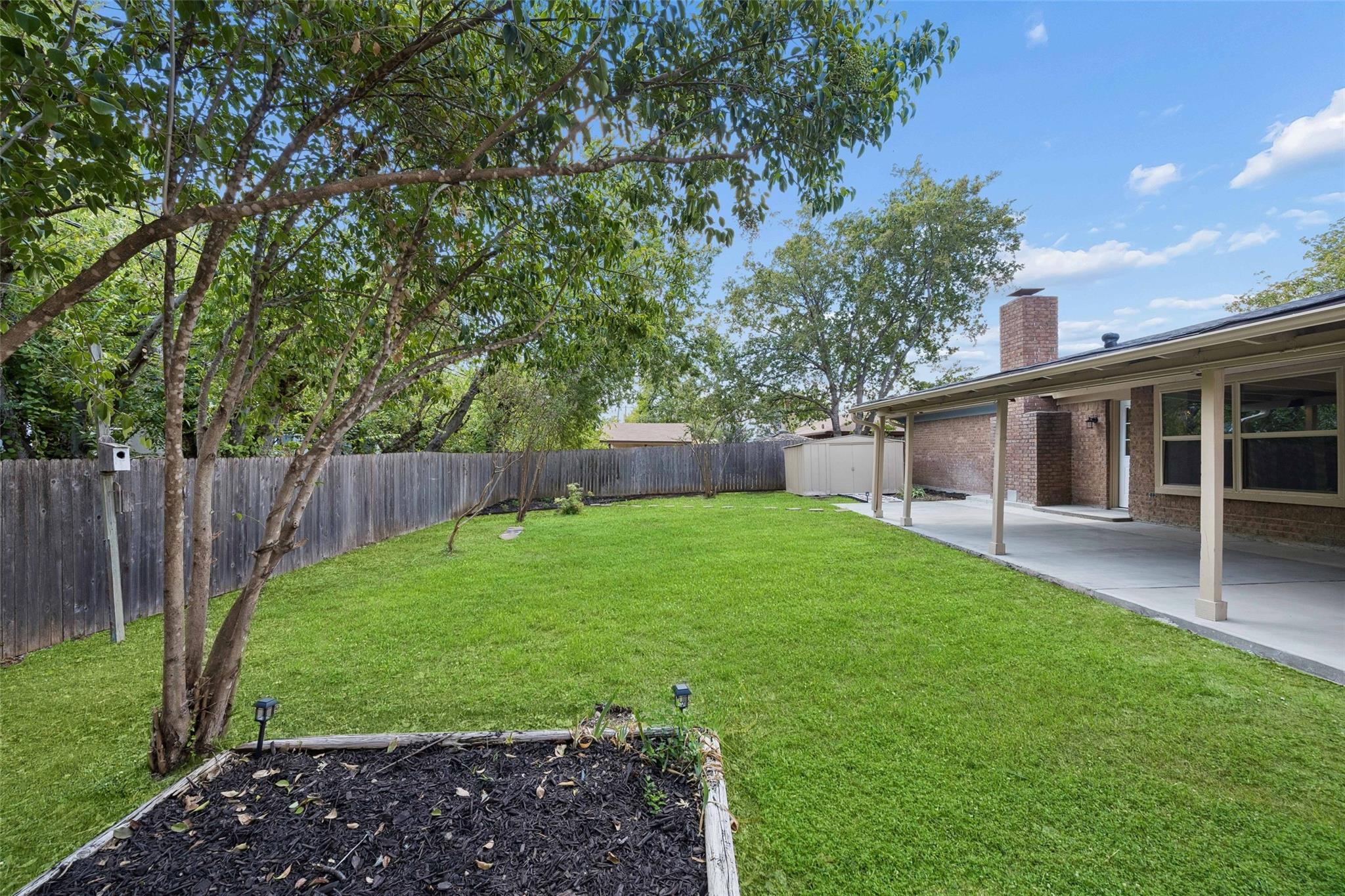 main property photo 27
