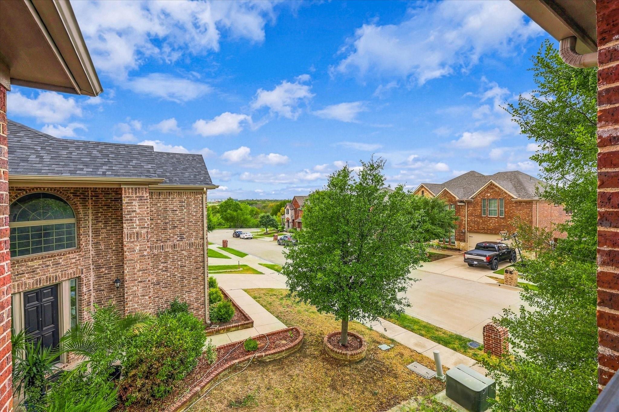 main property photo 30