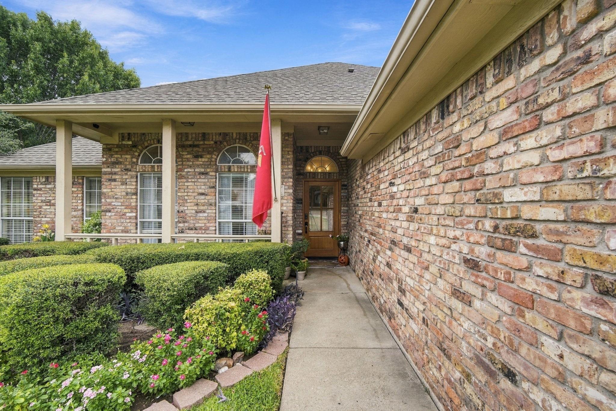 main property photo 23