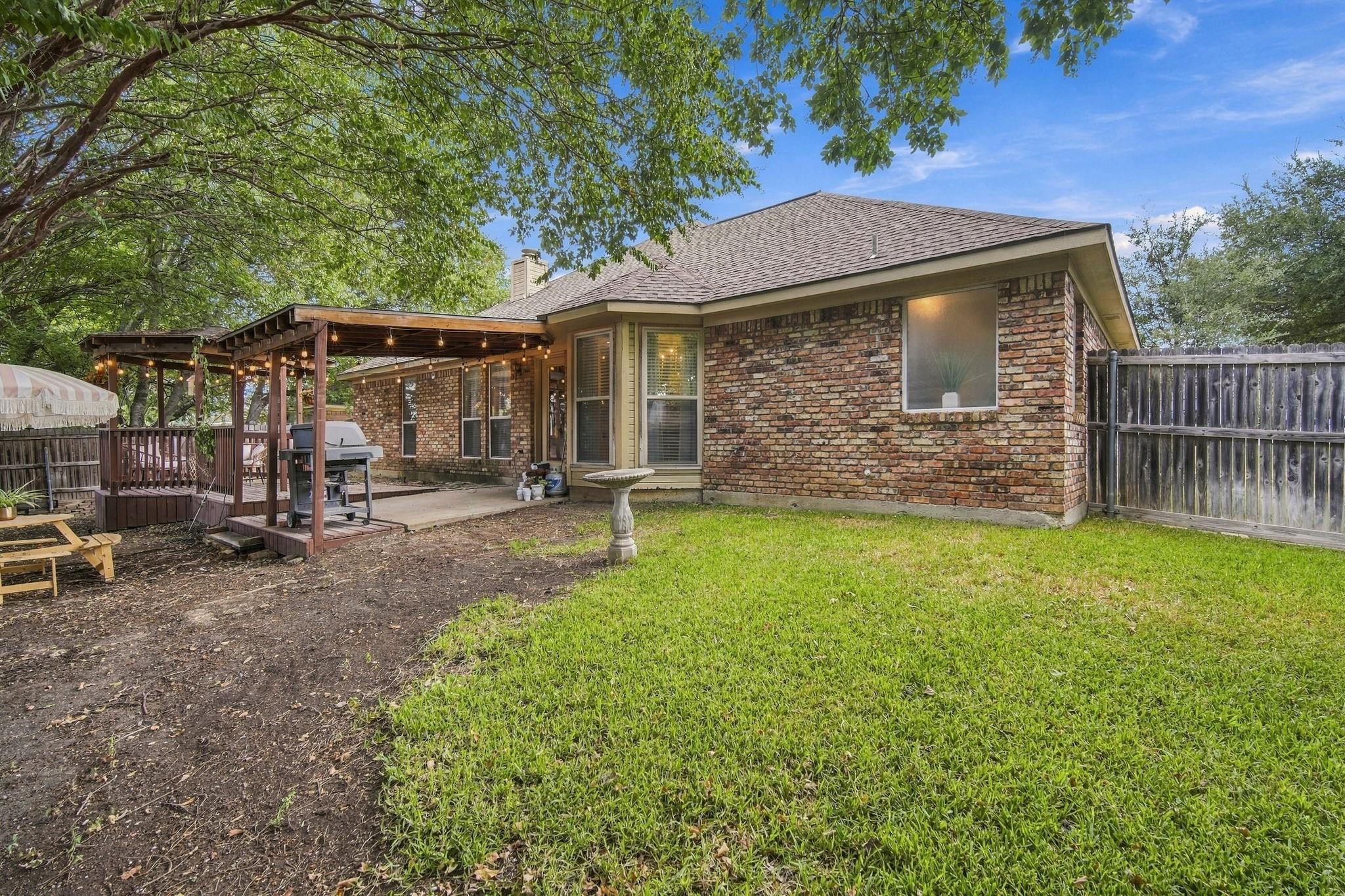 main property photo 34
