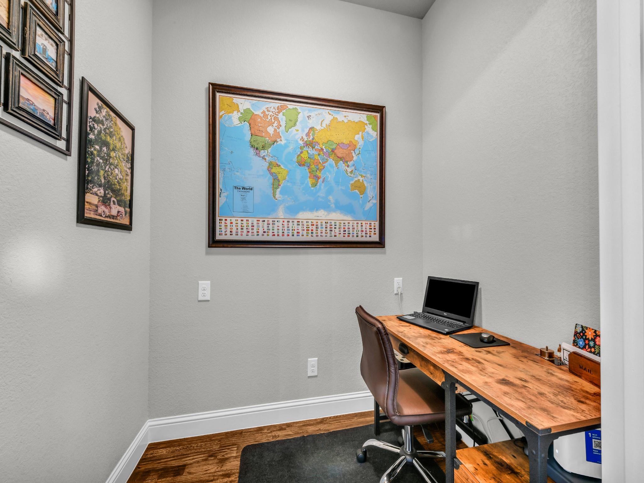main property photo 8