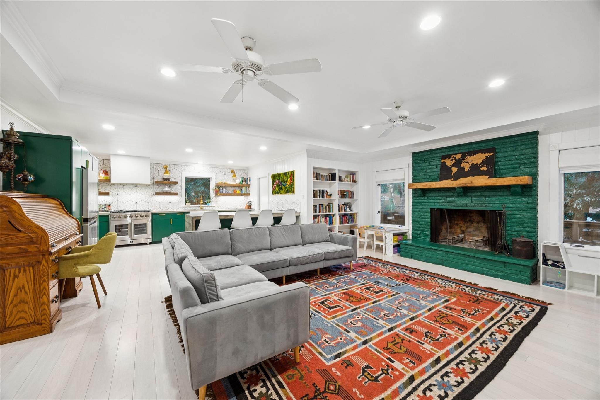 main property photo 4