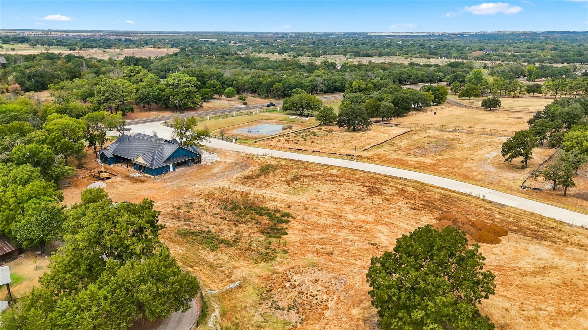 main property photo 6