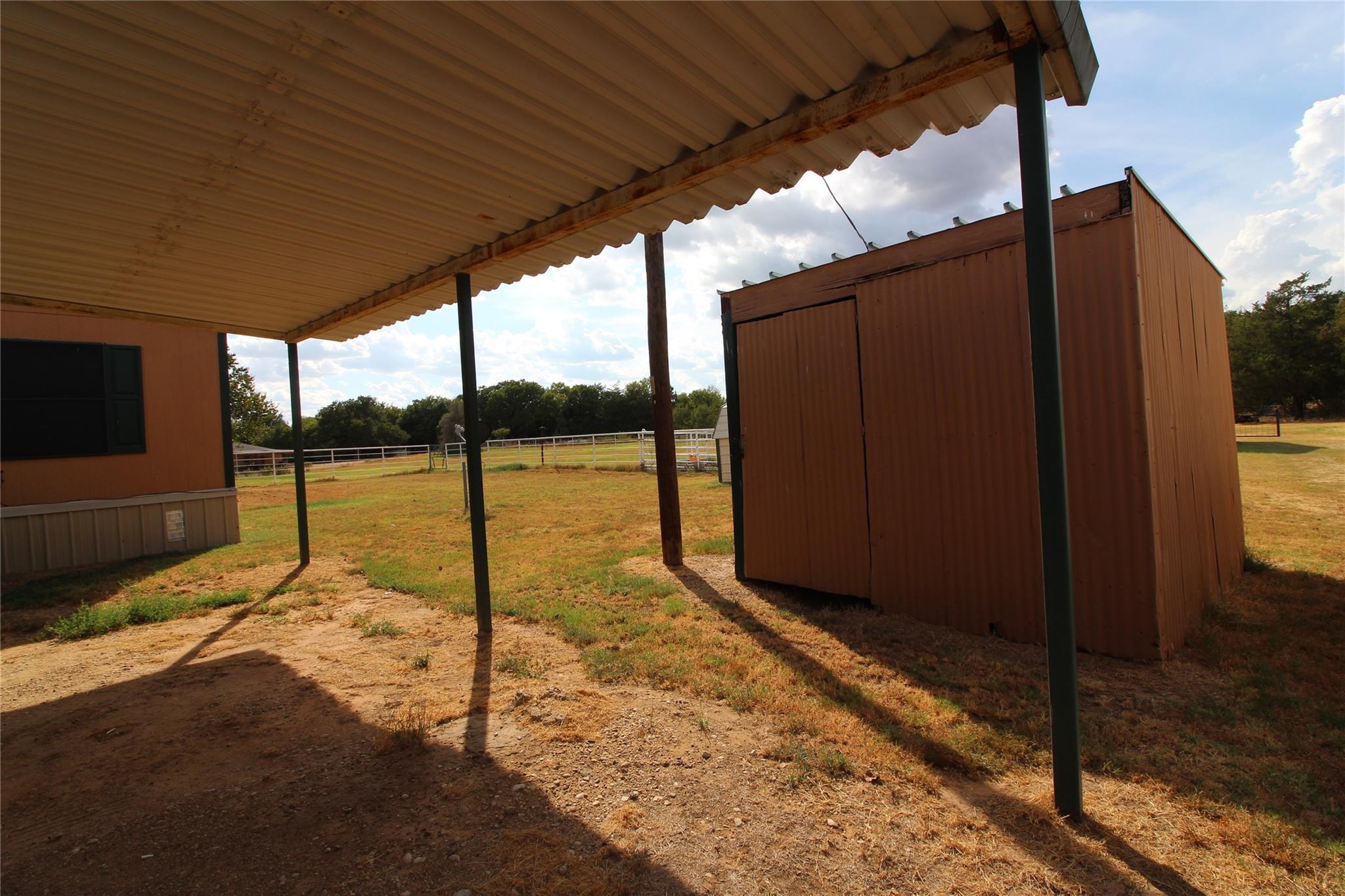 main property photo 14
