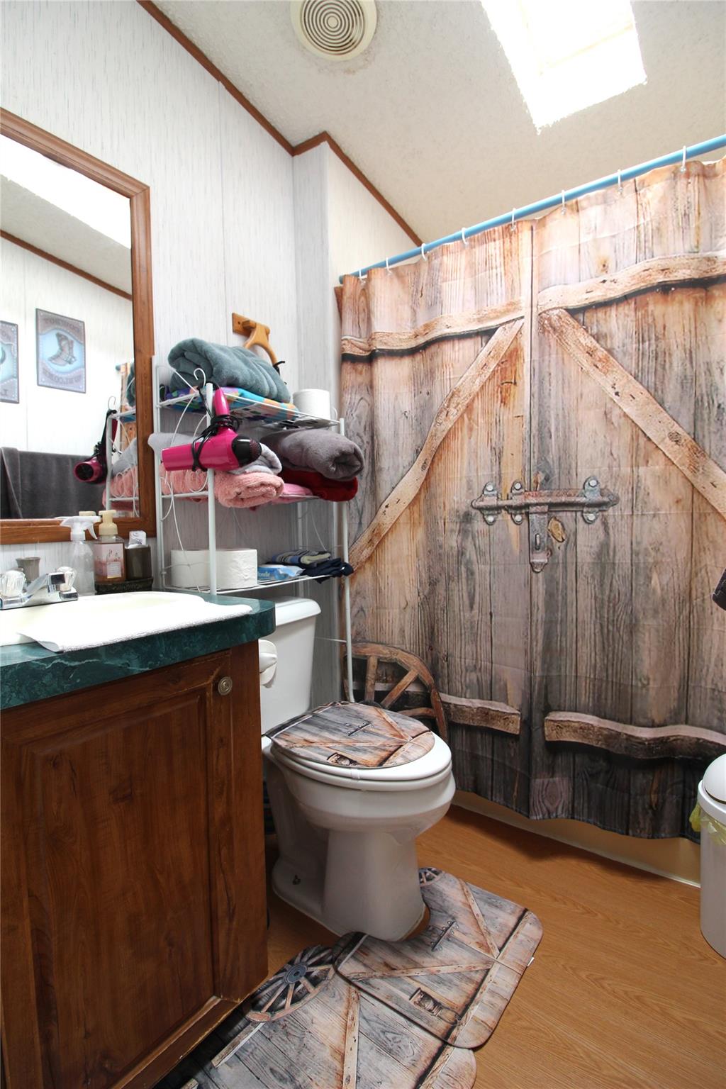 main property photo 25