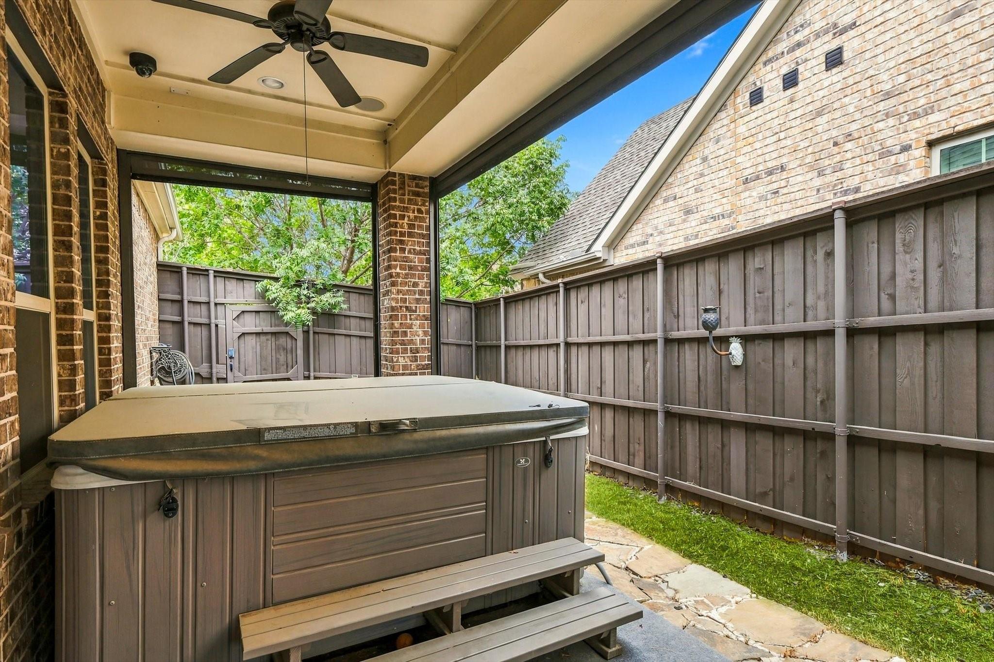 main property photo 29