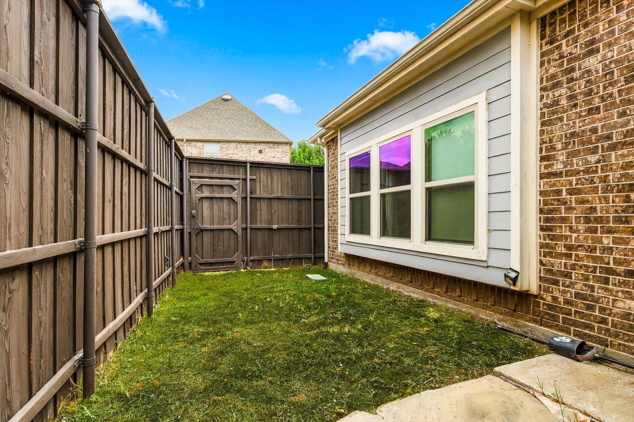 main property photo 32