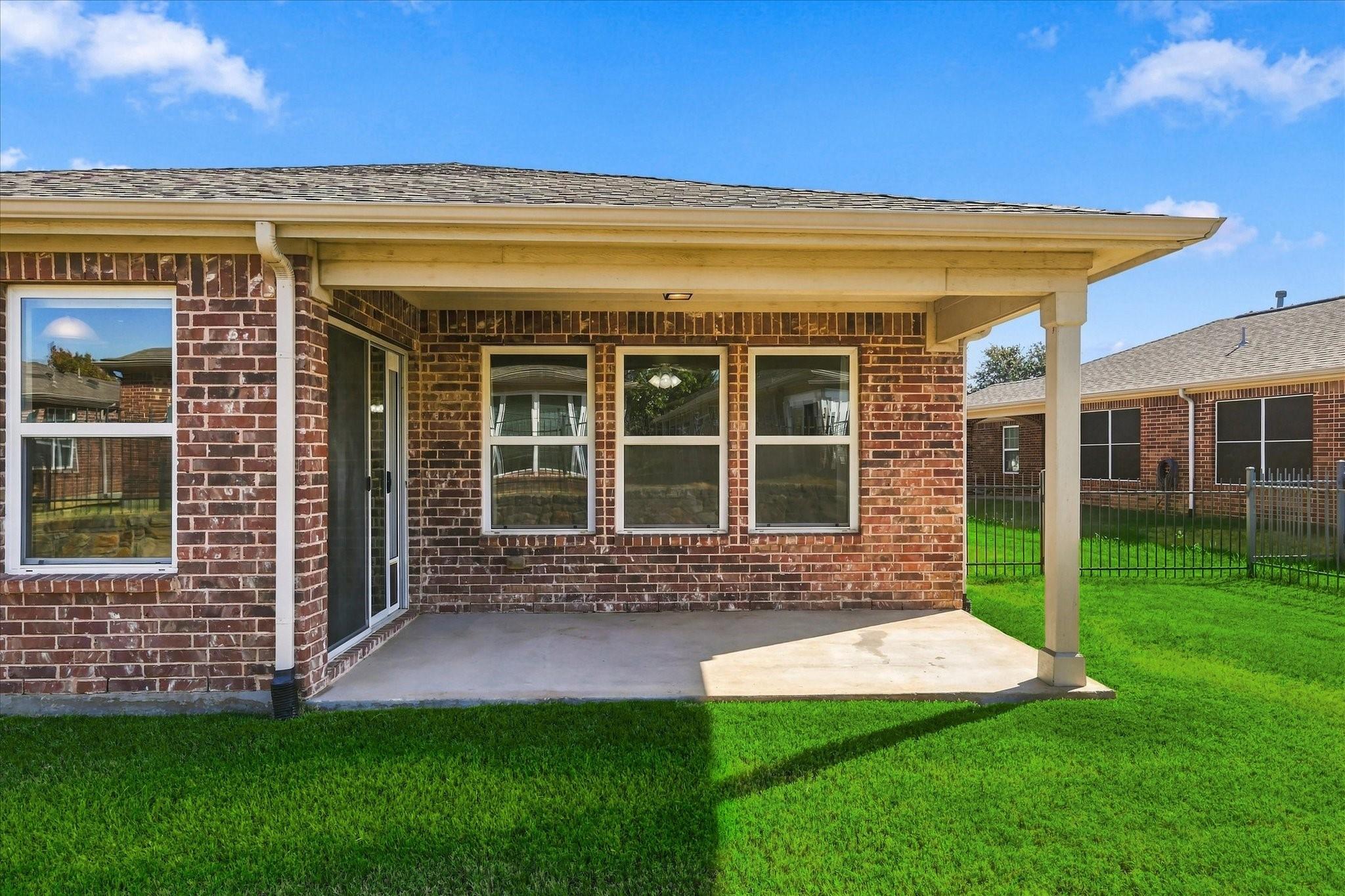 main property photo 24