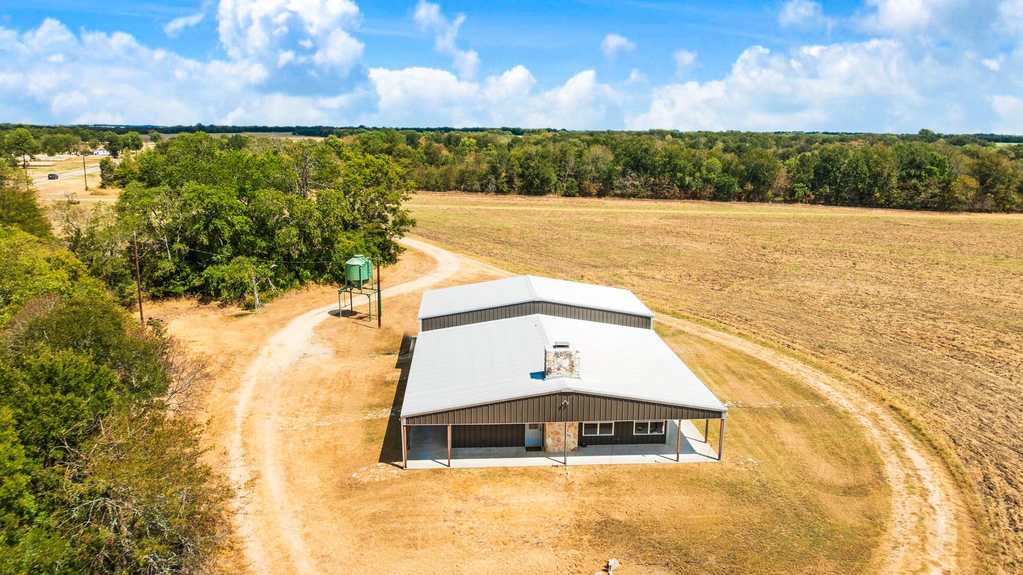 main property photo 7