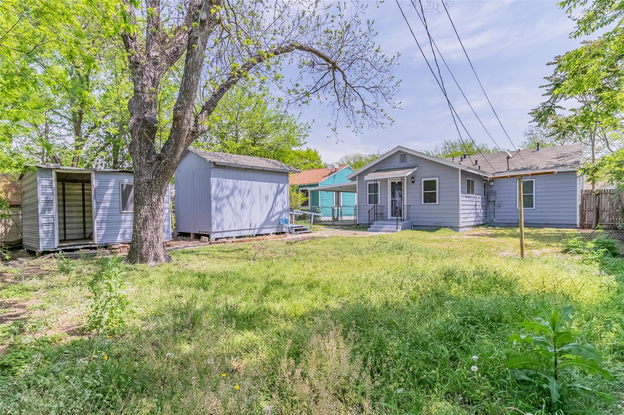 main property photo 34