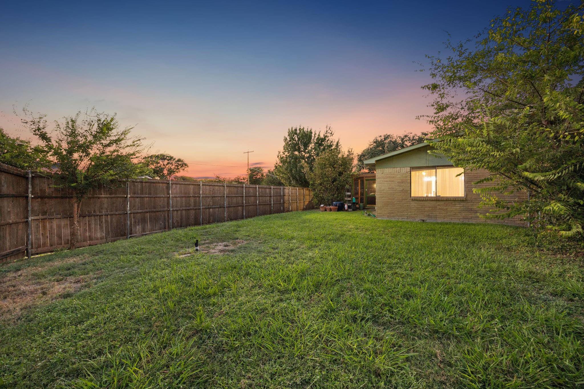 main property photo 16