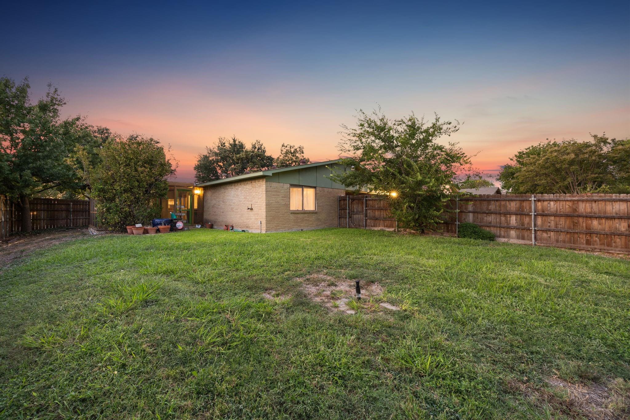 main property photo 17