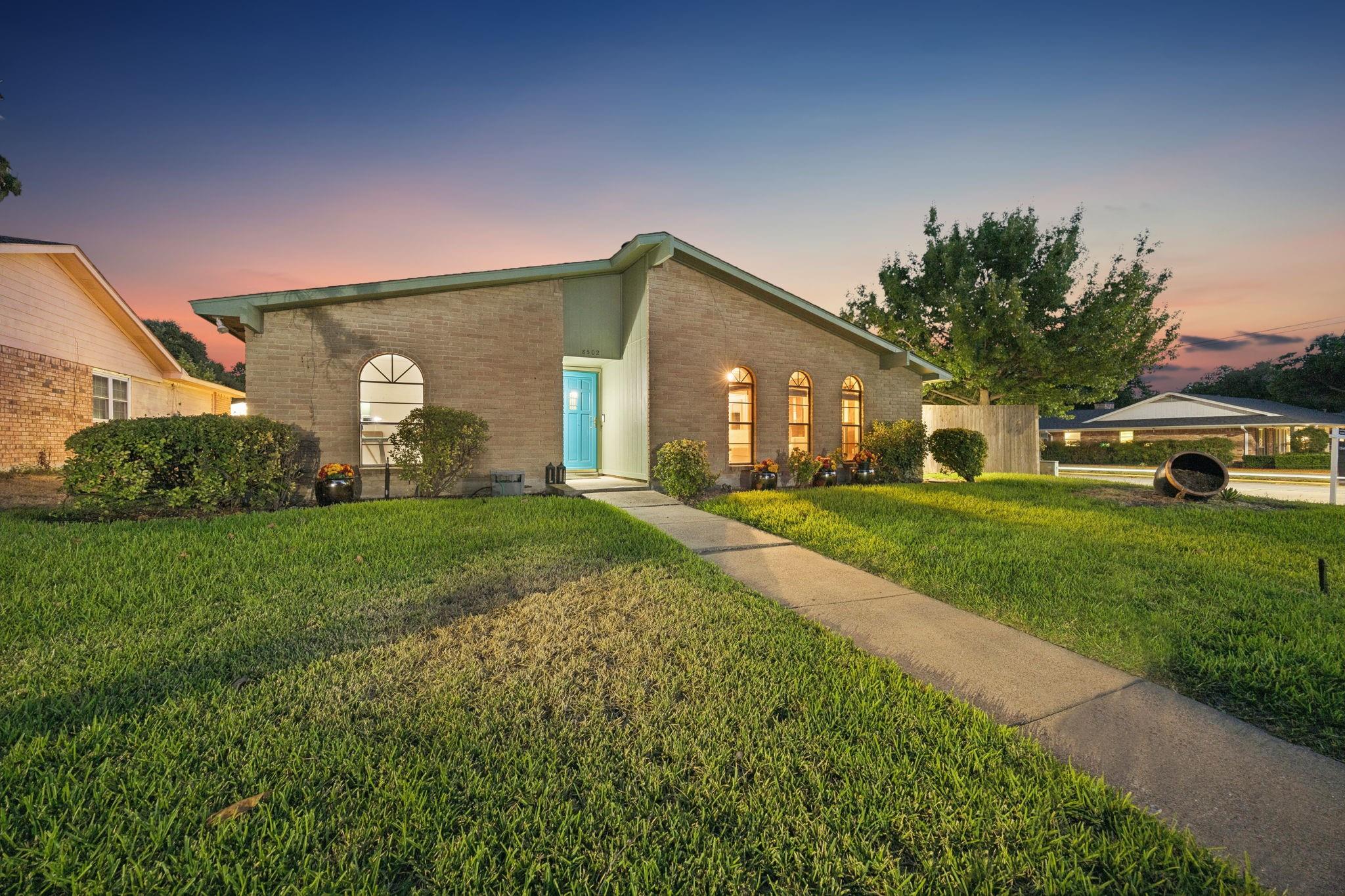 main property photo 2