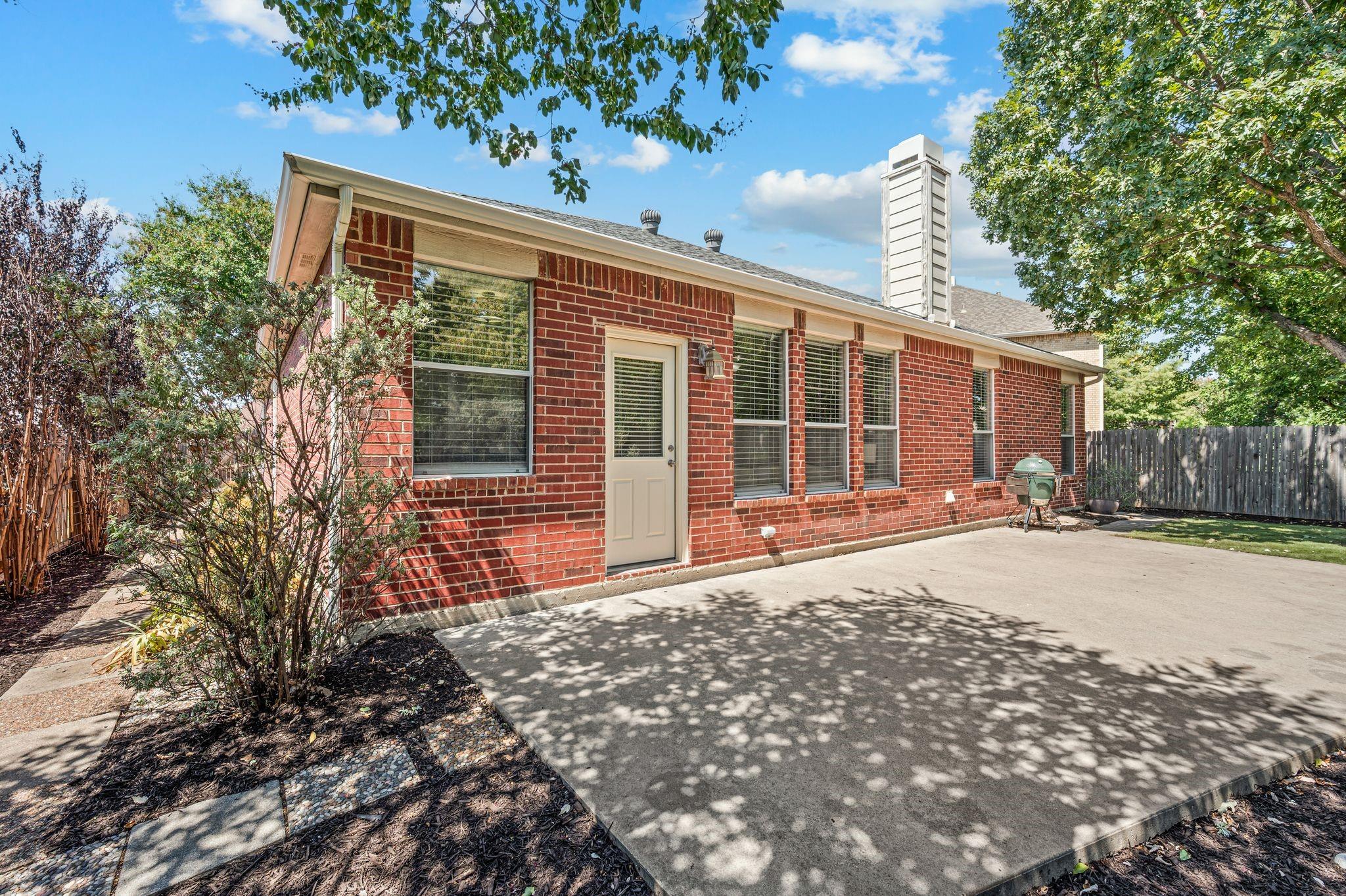 main property photo 20