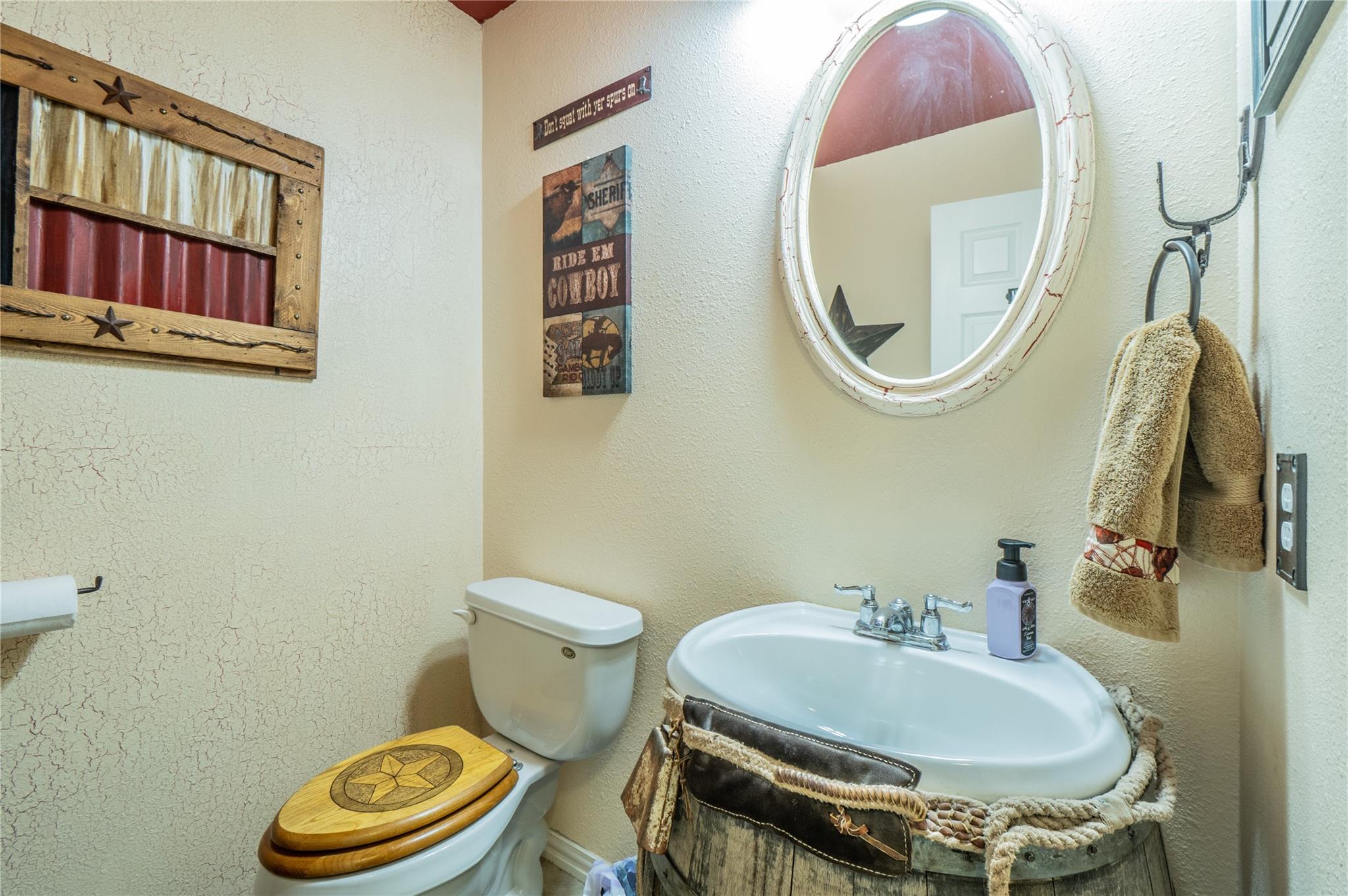 main property photo 25