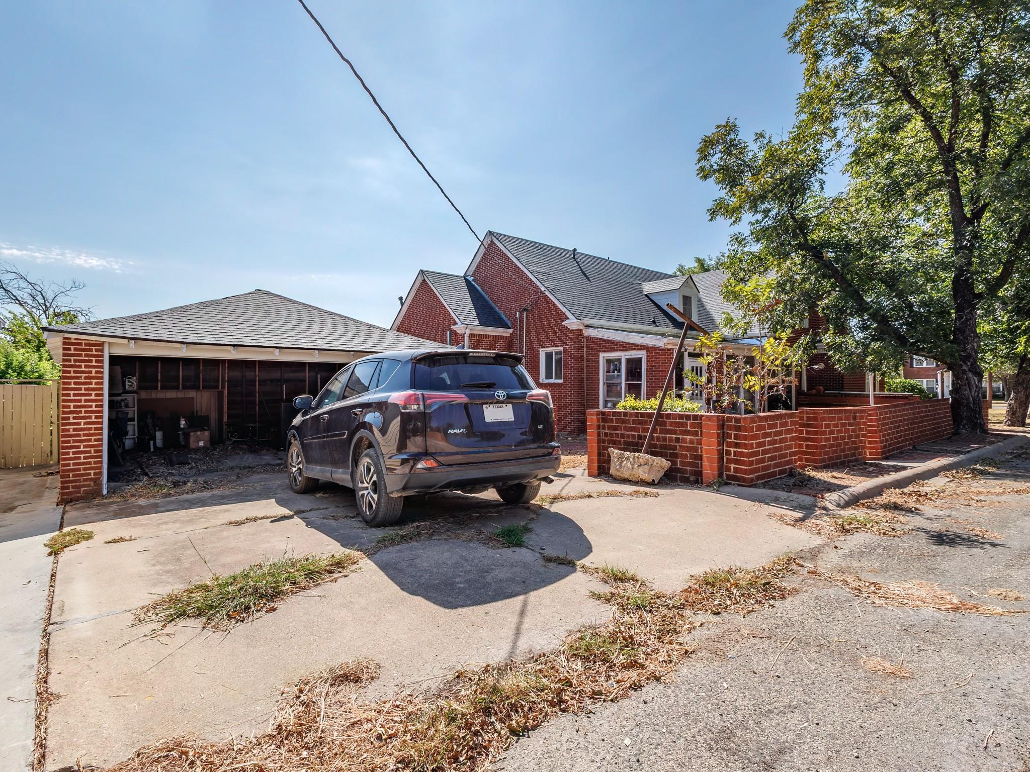main property photo 38