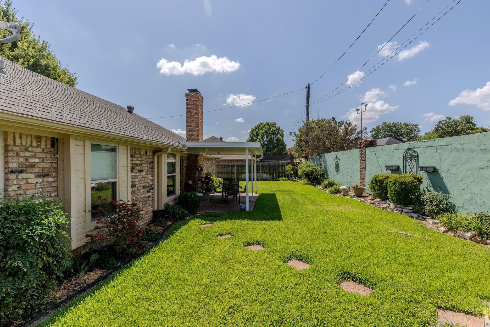 main property photo 29