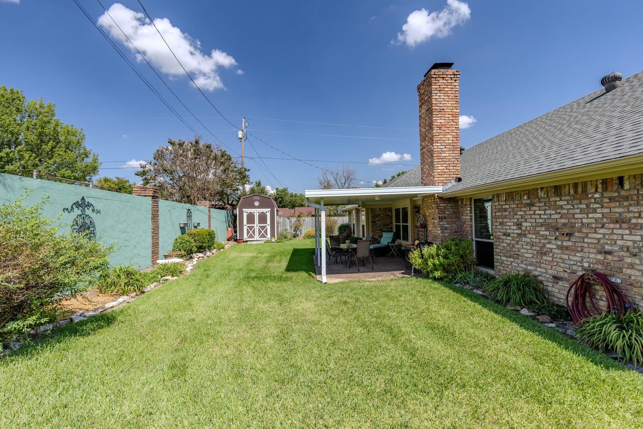 main property photo 30