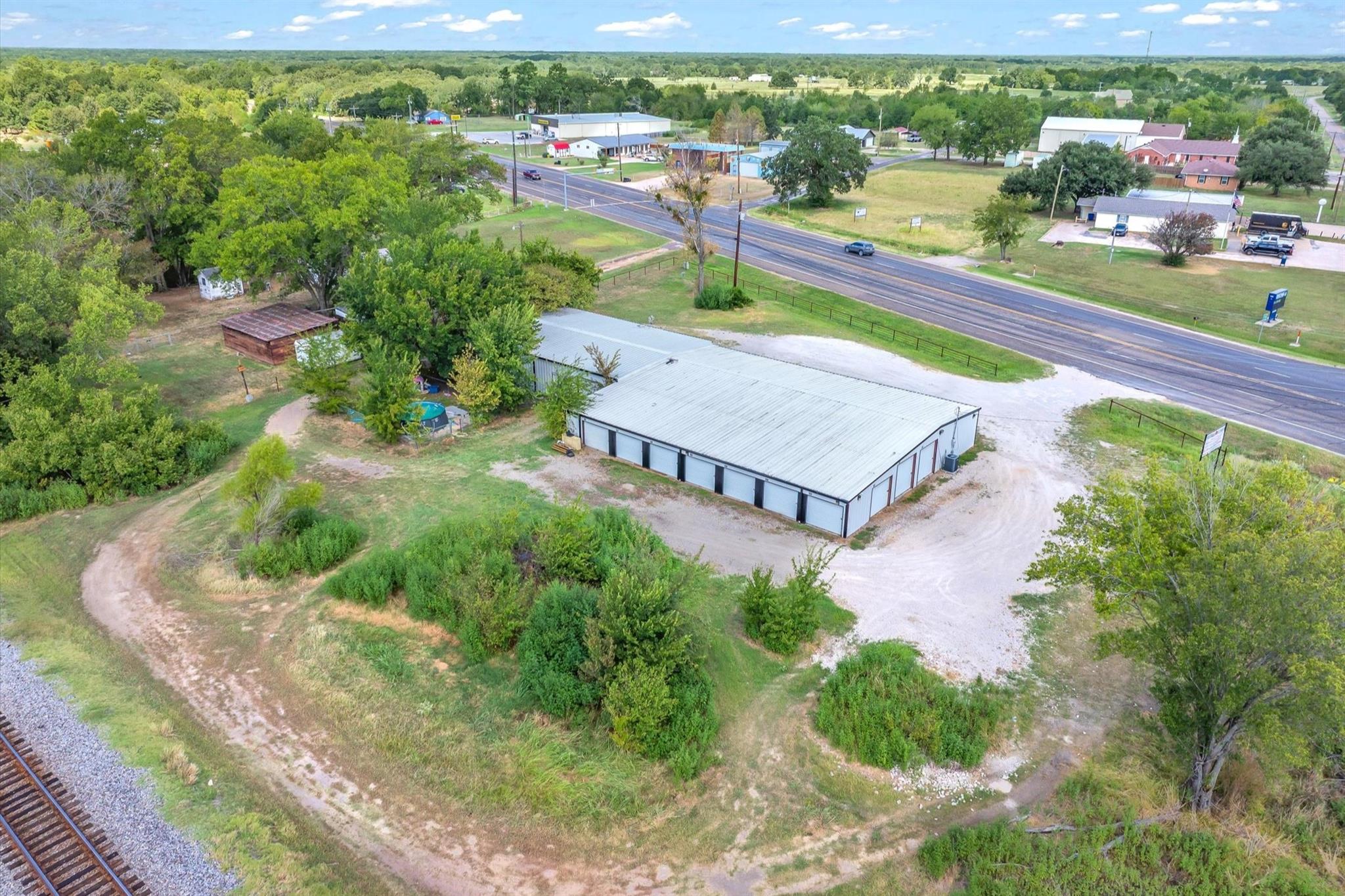 main property photo 6