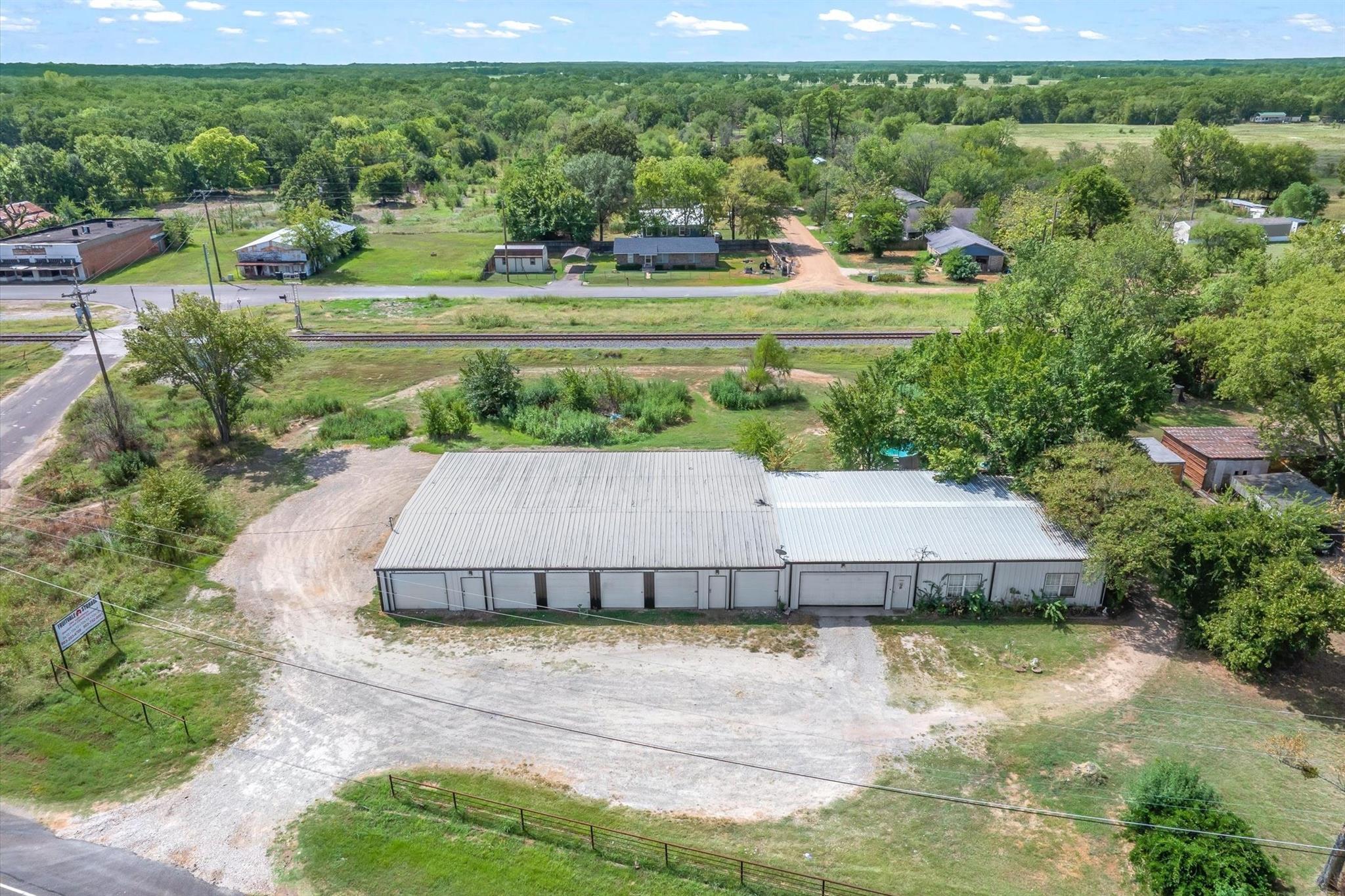main property photo 7