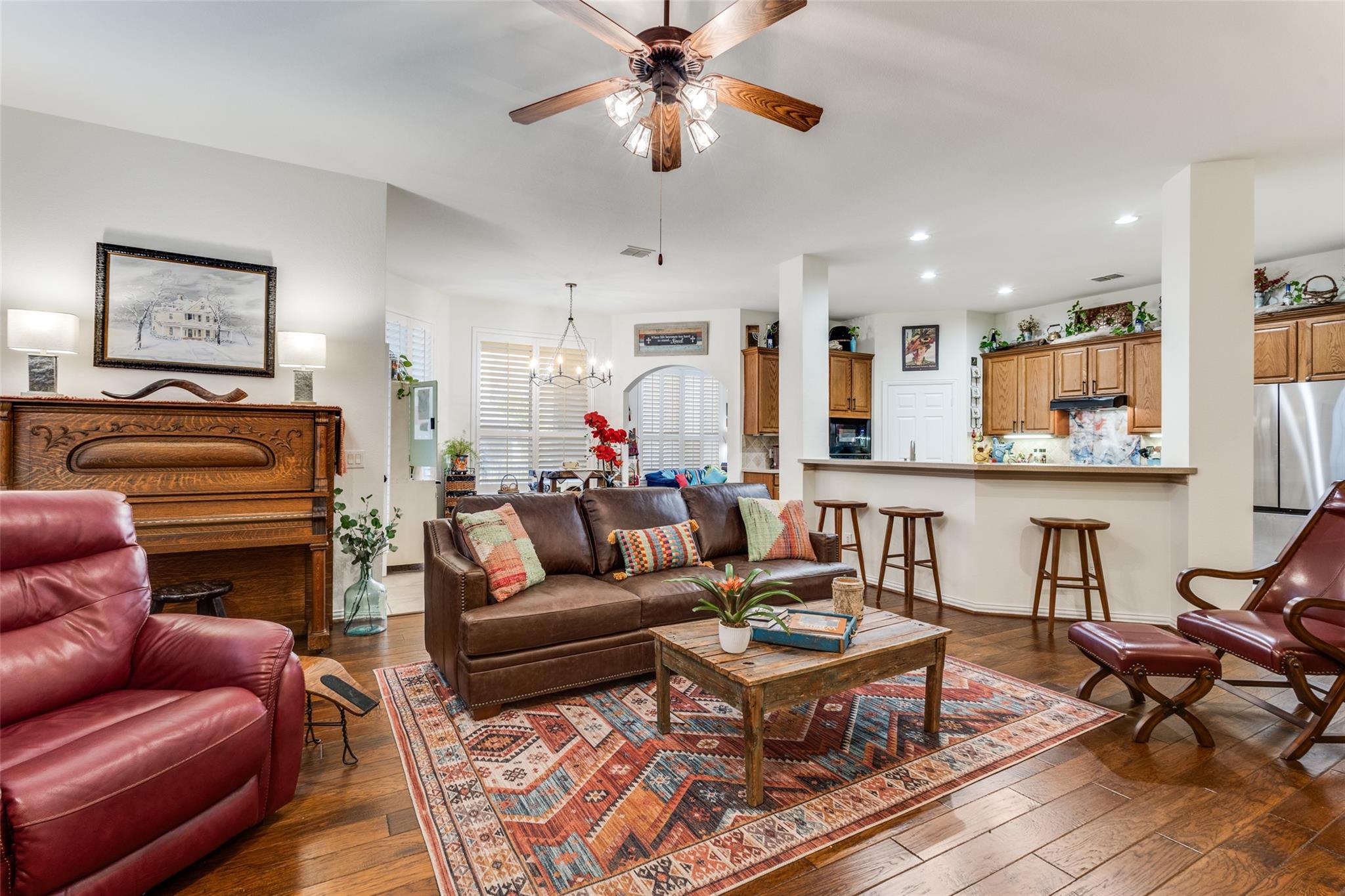 main property photo 16